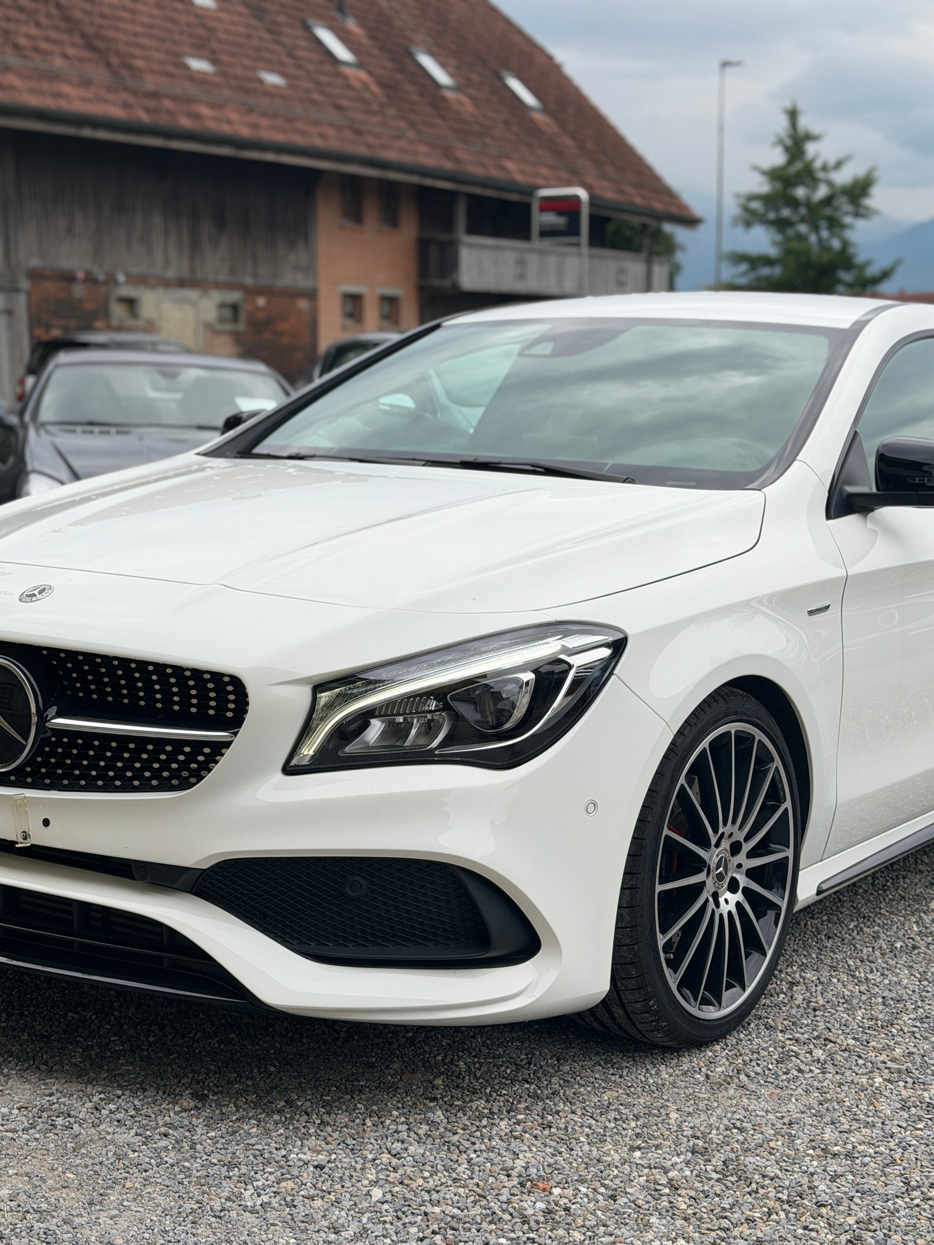 MERCEDES-BENZ CLA 250 Sport 4Matic 7G-DCT-image-6