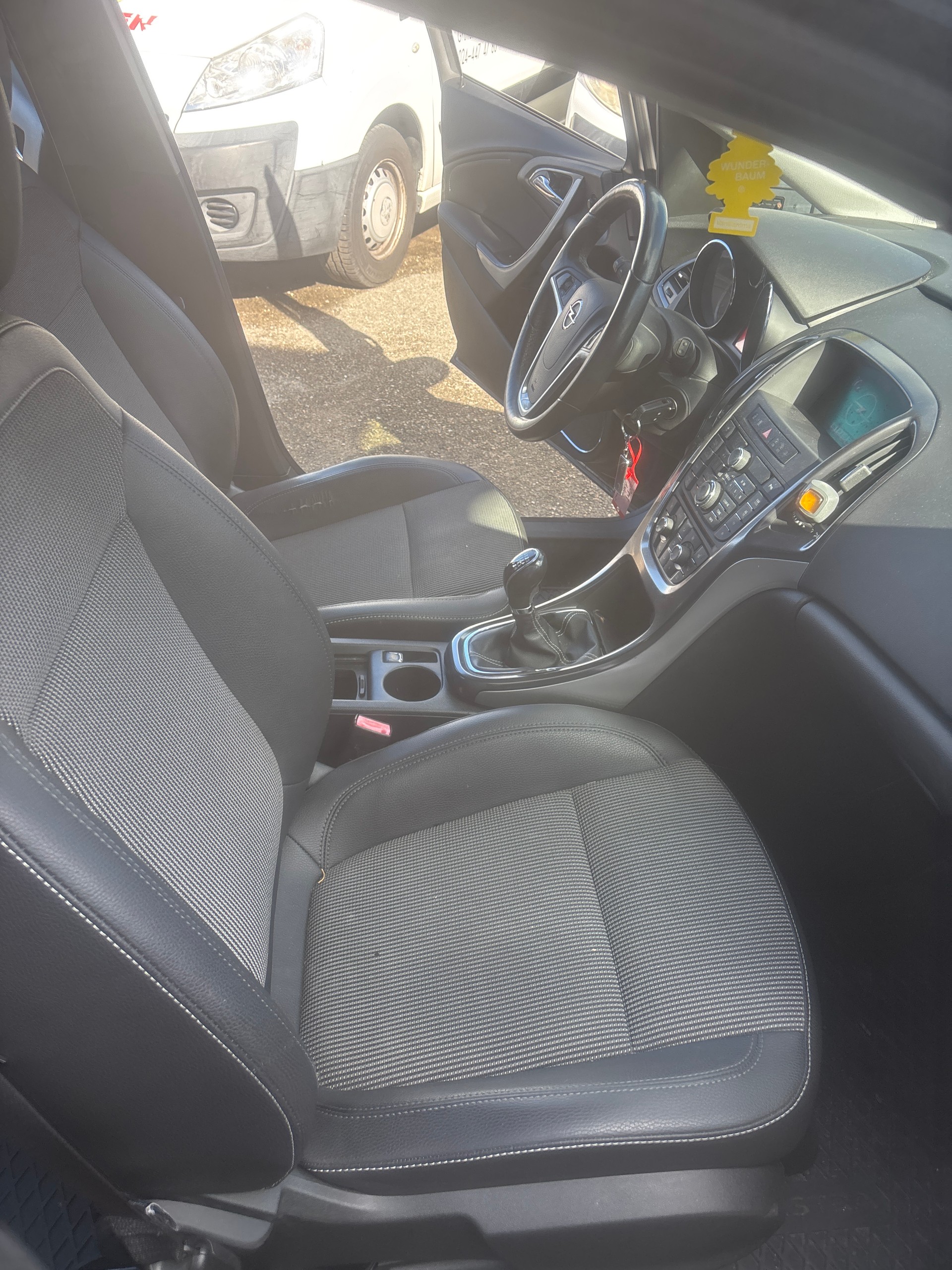 OPEL Astra 2.0 CDTi Sport-image-11