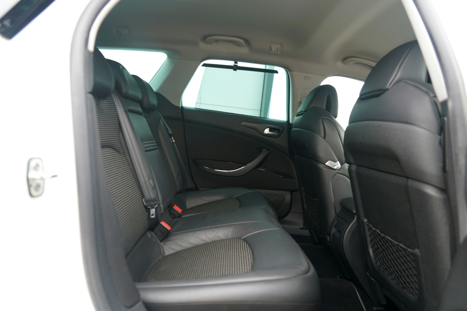 CITROEN C5 Tourer 2.2 HDi CrossTourer Automatic (CH)-image-12