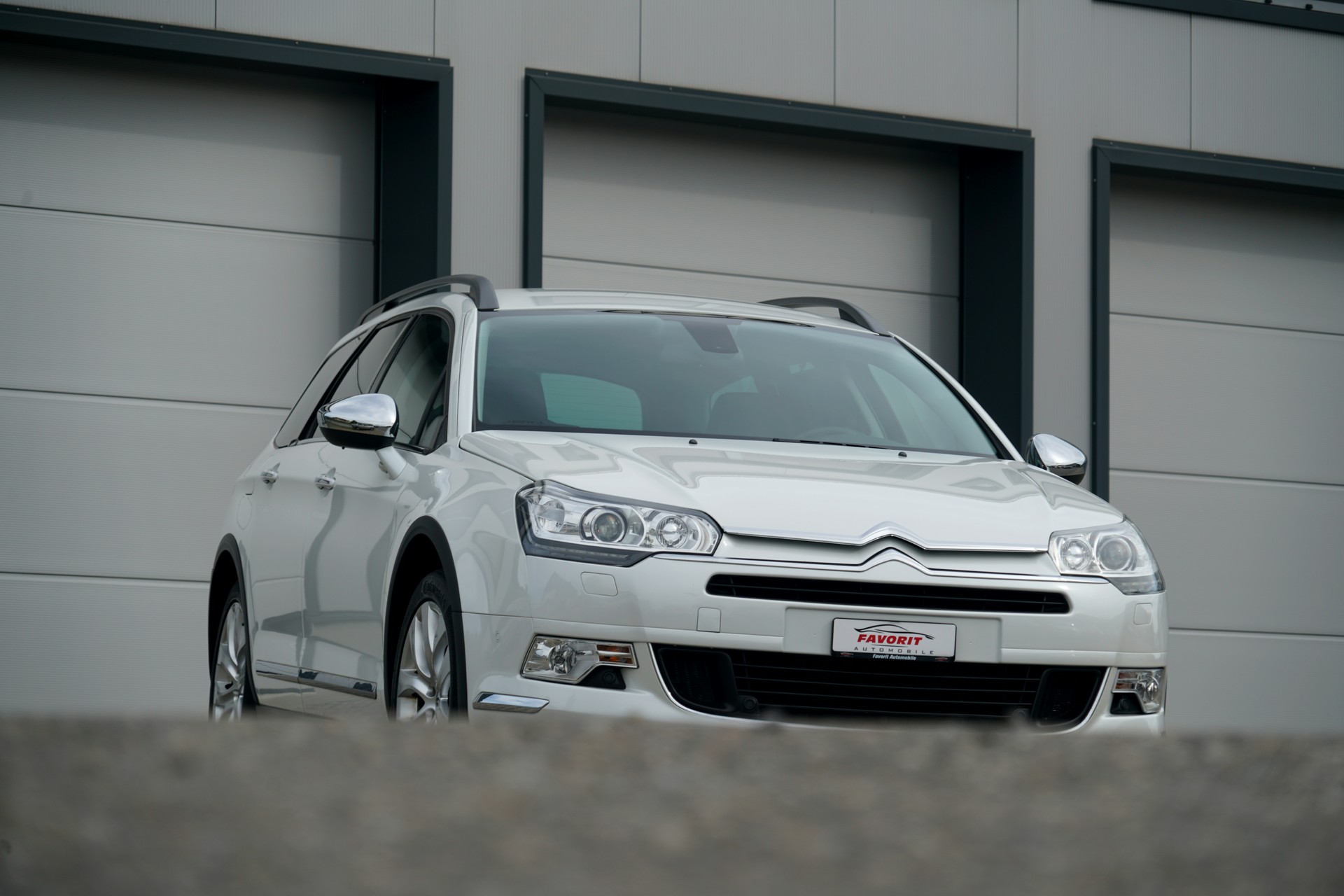 CITROEN C5 Tourer 2.2 HDi CrossTourer Automatic (CH)-image-0