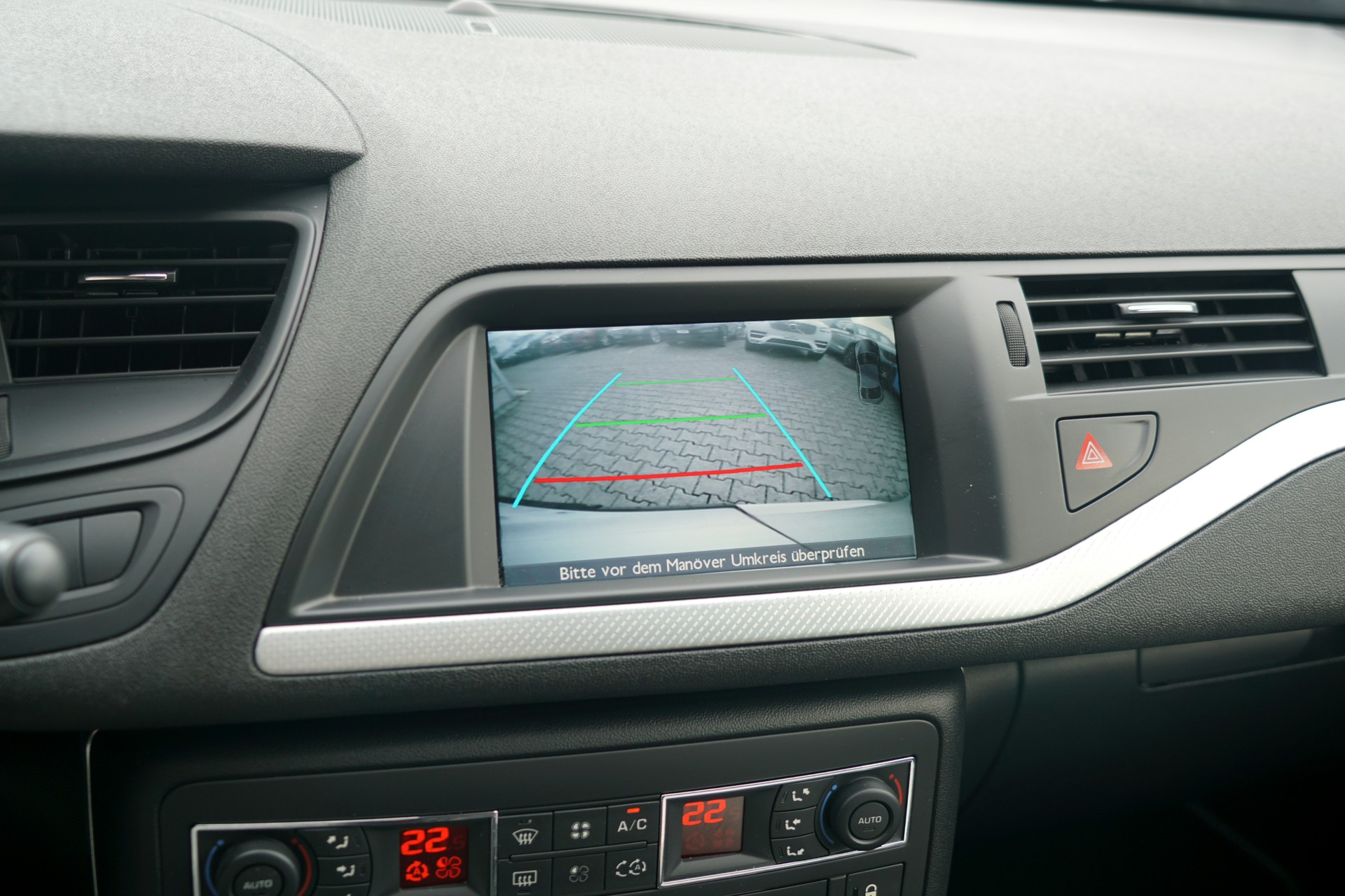 CITROEN C5 Tourer 2.2 HDi CrossTourer Automatic (CH)-image-7