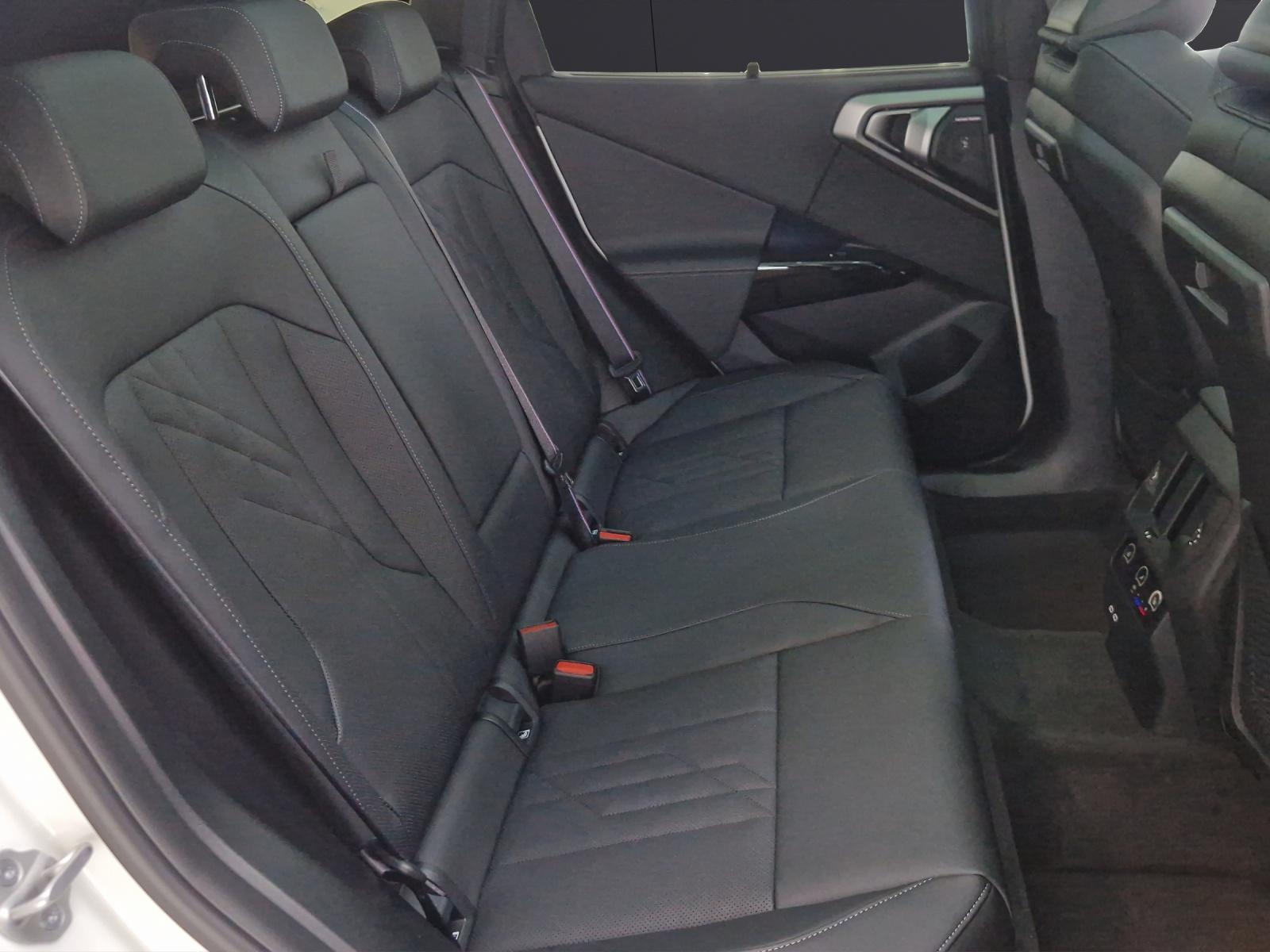 BMW X3 30e xDrive-image-13