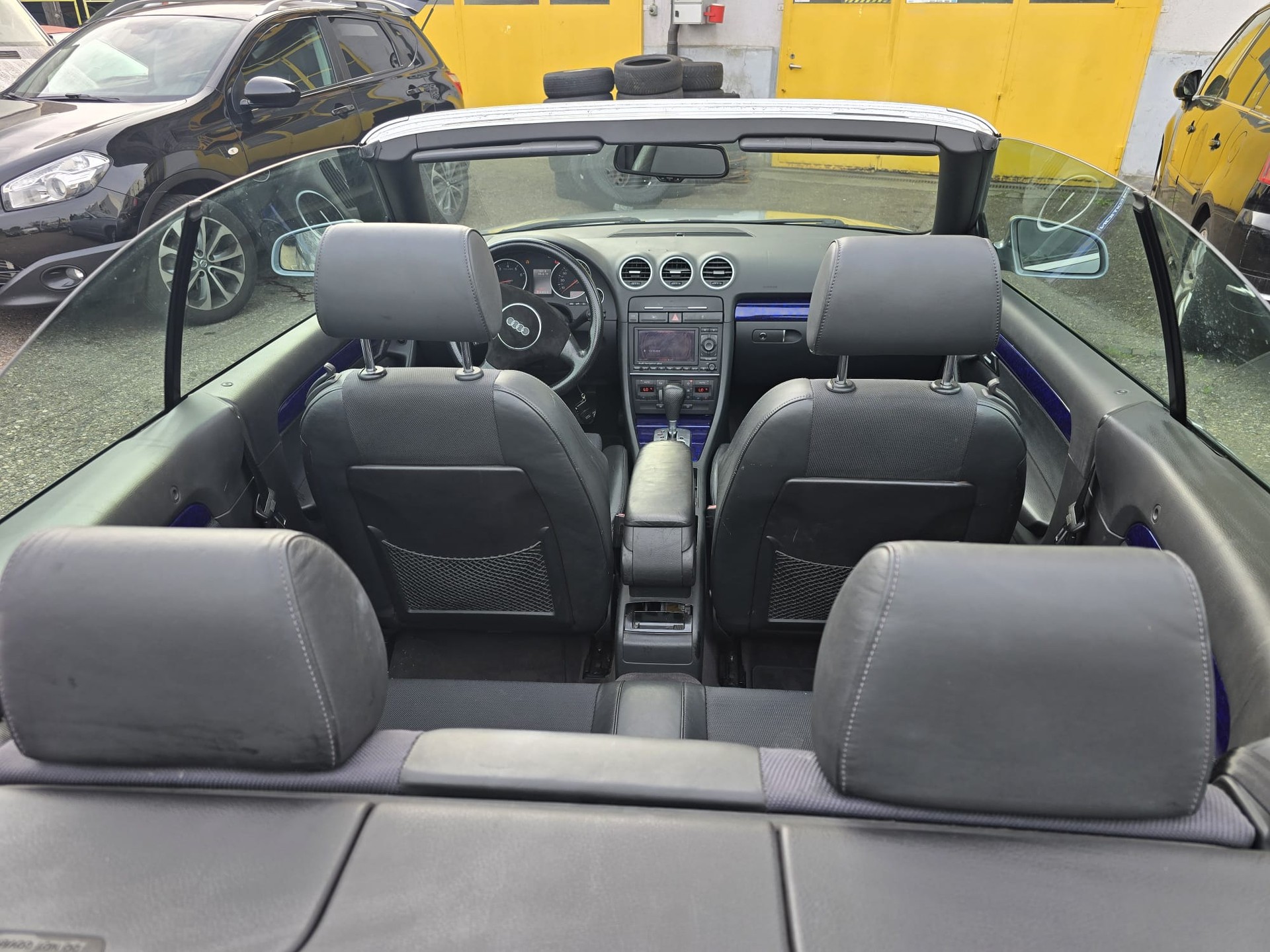 AUDI A4 Cabriolet 1.8 Turbo-image-4