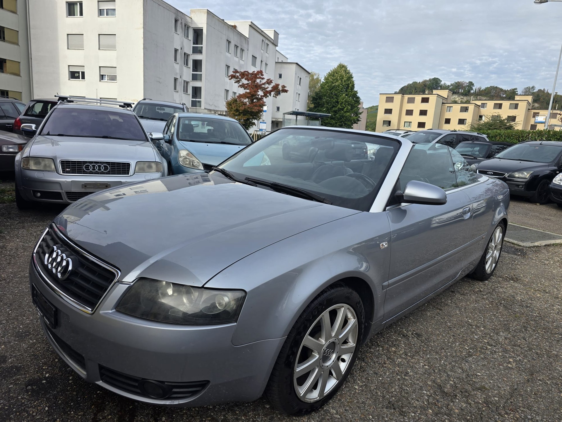 AUDI A4 Cabriolet 1.8 Turbo-image-1