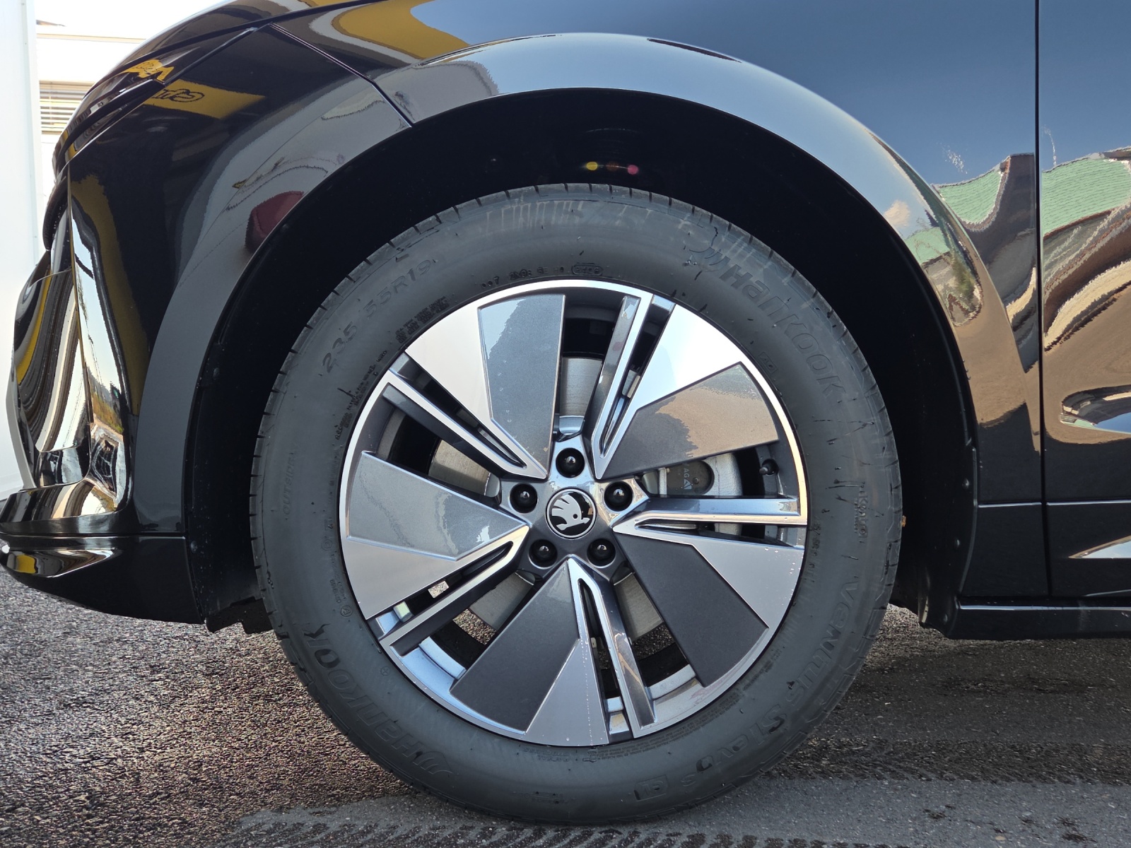 SKODA Enyaq 85x Dynamic 4x4-image-9