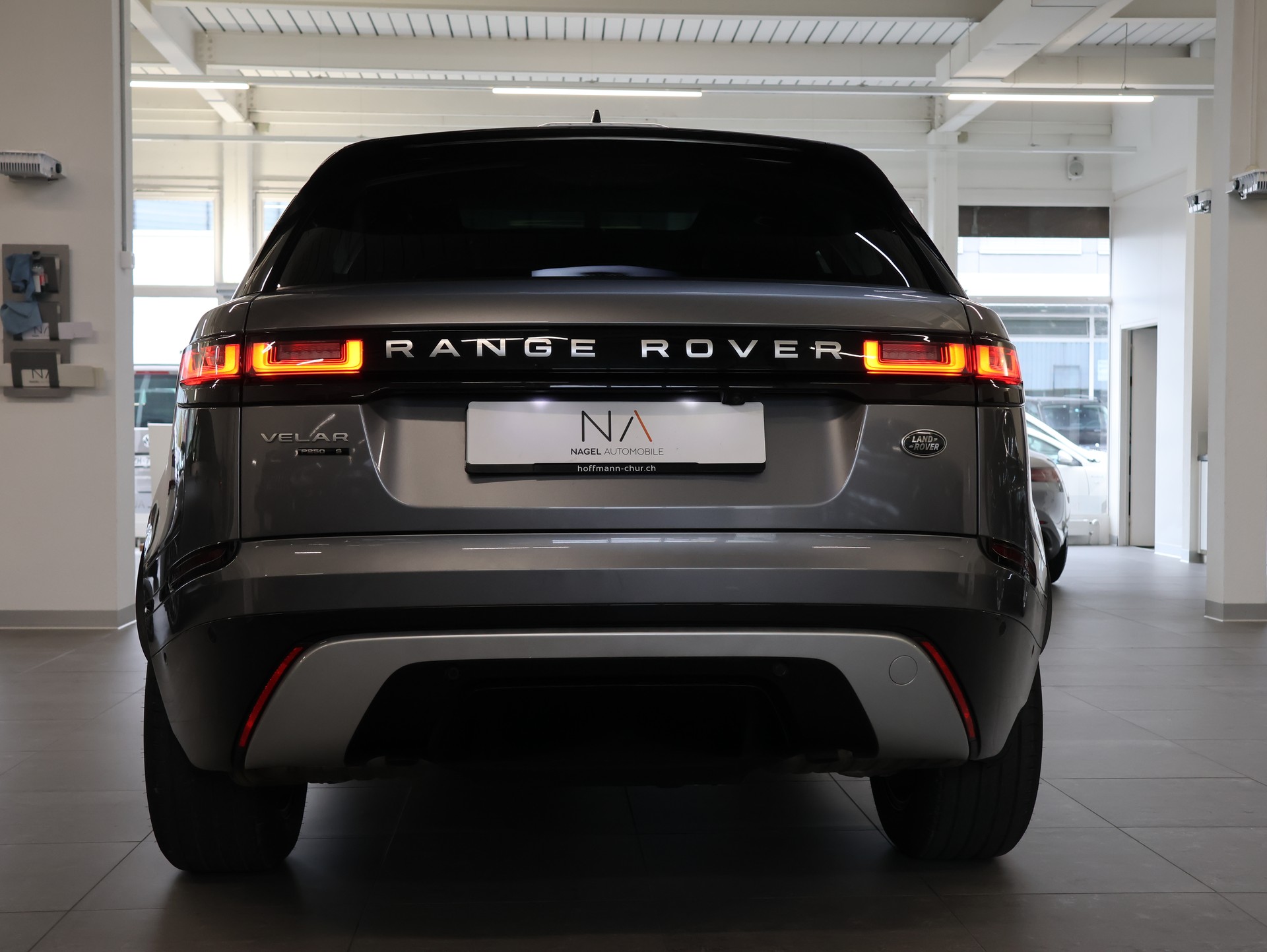 LAND ROVER Range Rover Velar P 250 S Automatic-image-4