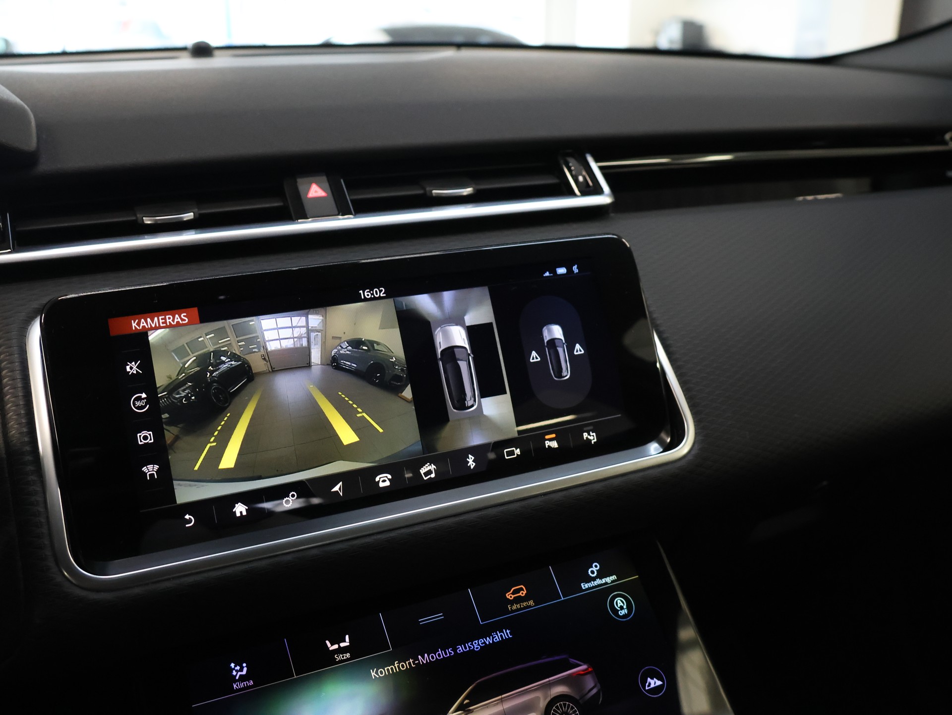 LAND ROVER Range Rover Velar P 250 S Automatic-image-15