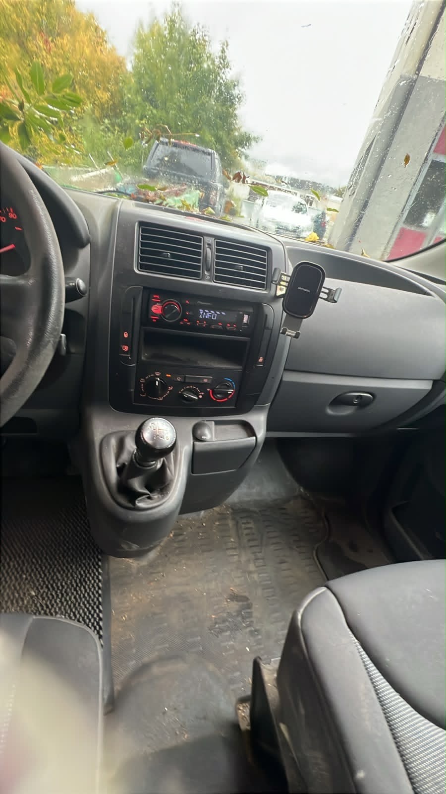 PEUGEOT Expert 2.0 HDi 229 L2H-image-2