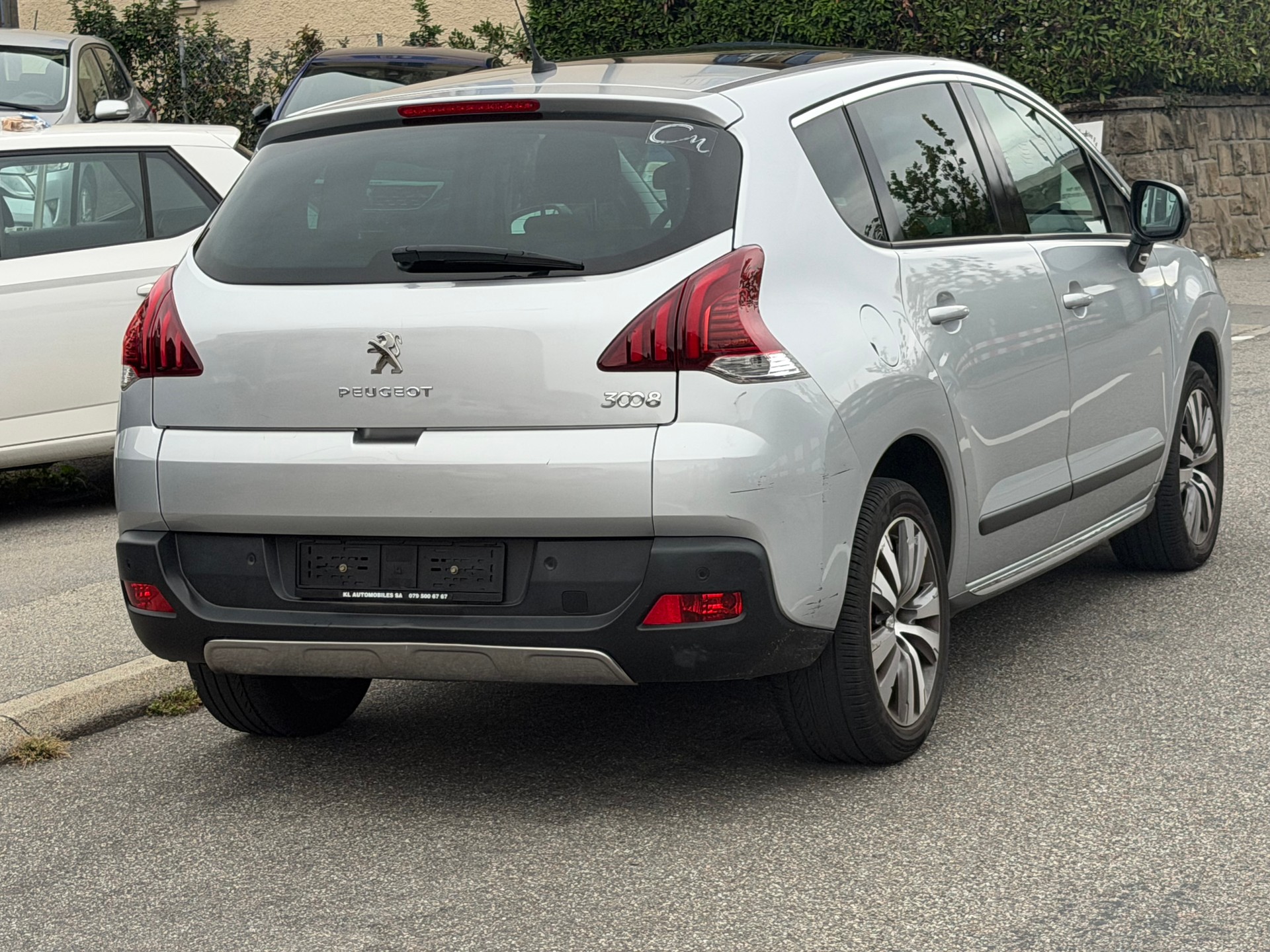PEUGEOT 3008 1.6 16V T Style Tiptronic-image-3