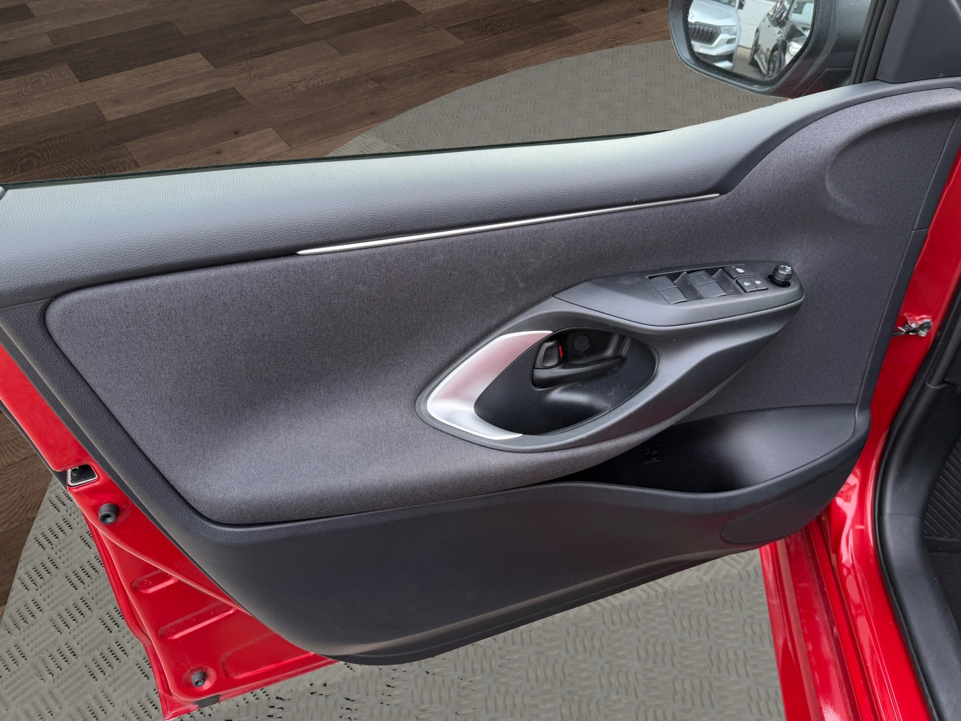 MAZDA 2 Hybrid Centre-line-image-10
