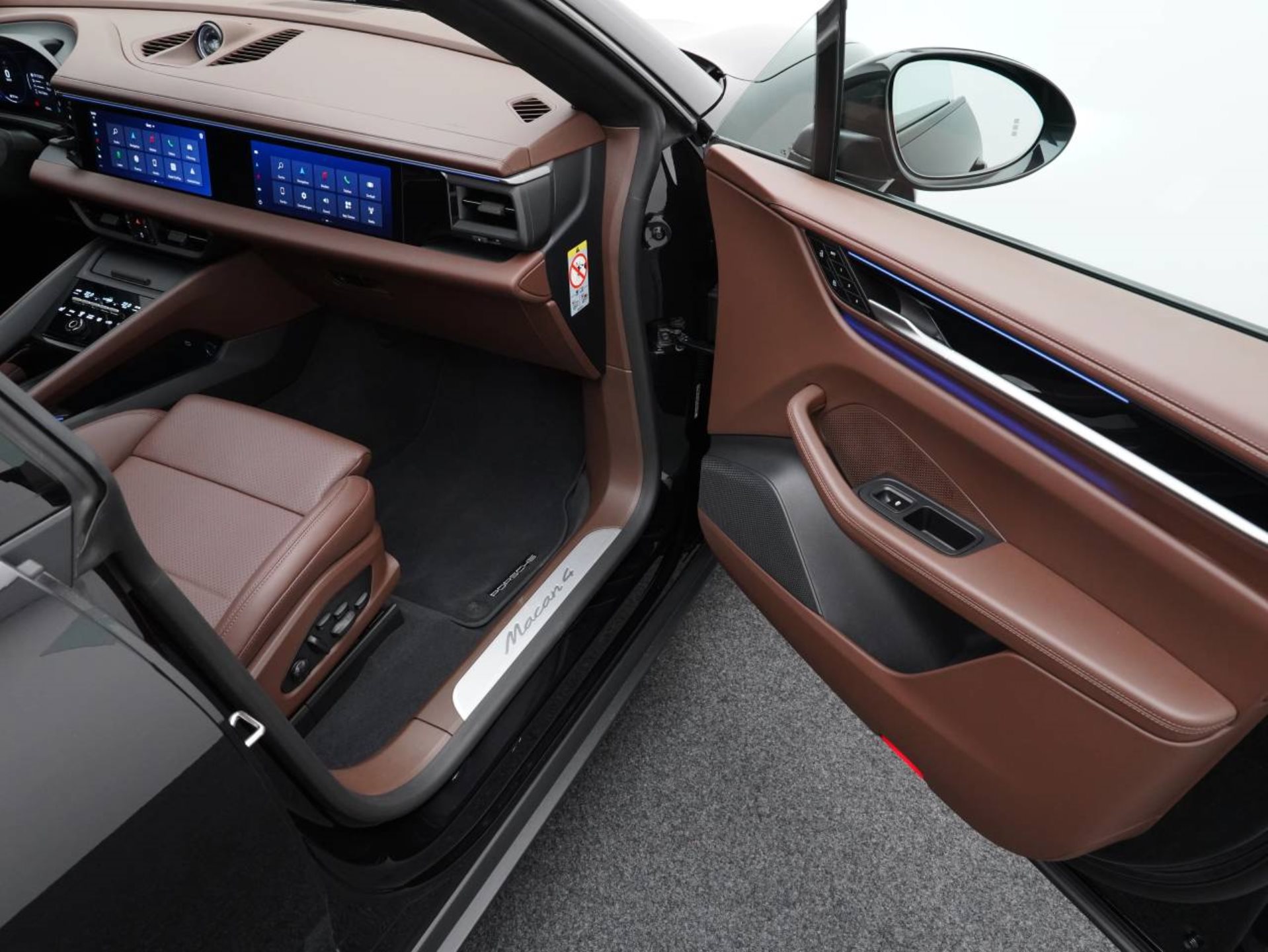 PORSCHE Macan 4-image-23