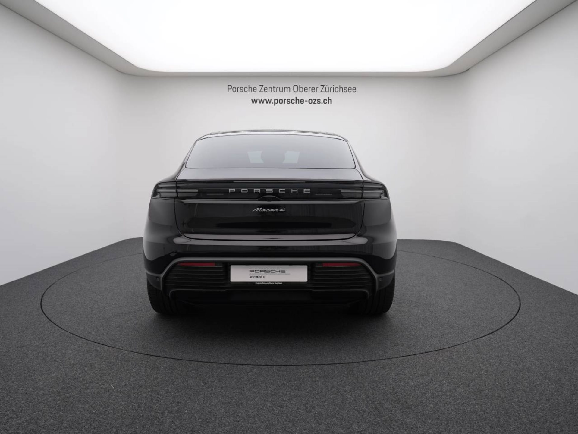 PORSCHE Macan 4-image-5