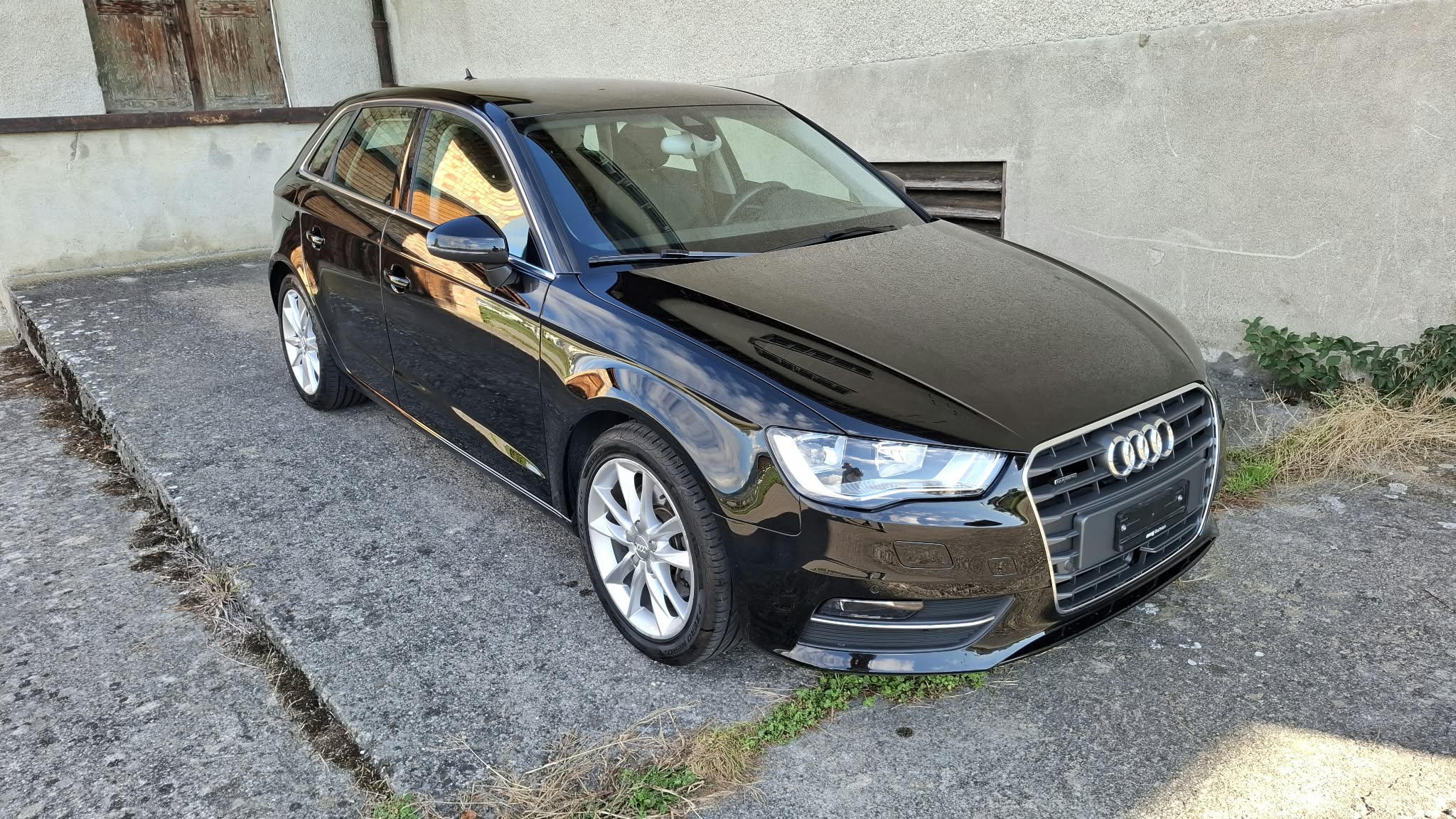Car photo