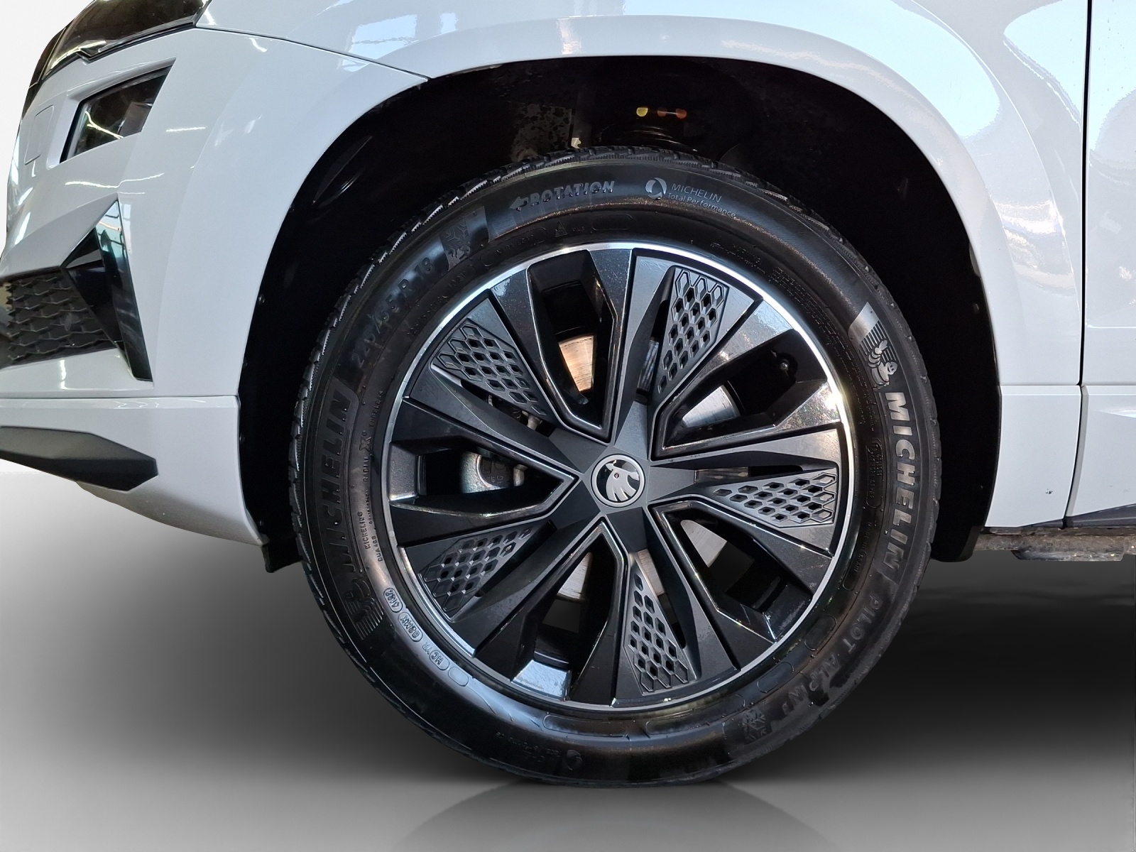 SKODA Karoq 2.0 TSI SportLine 4x4 DSG-image-14