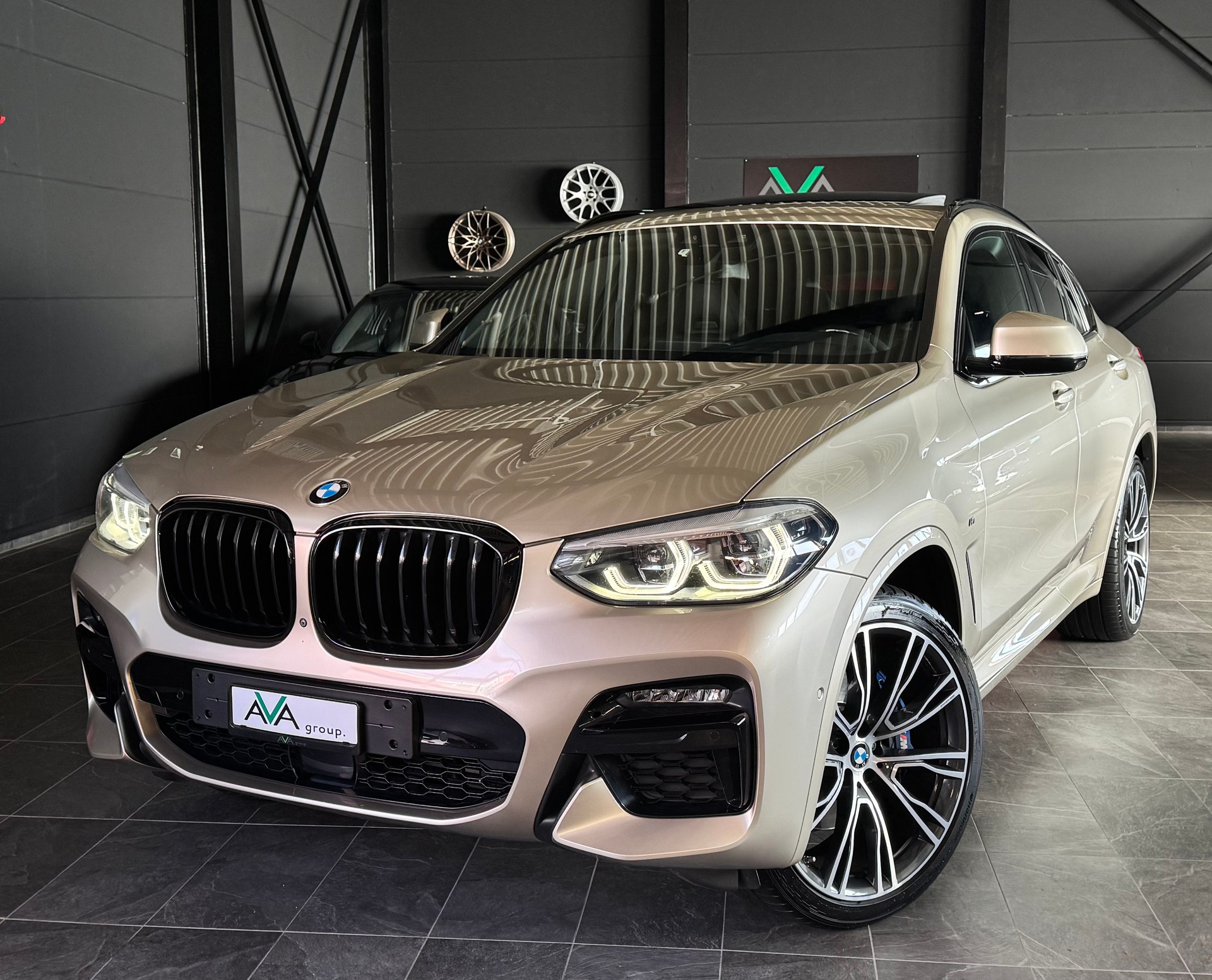 BMW X4 xDrive M40d Steptronic *CHAMPAGNEPAPI*INDIVIDUAL*-image-2