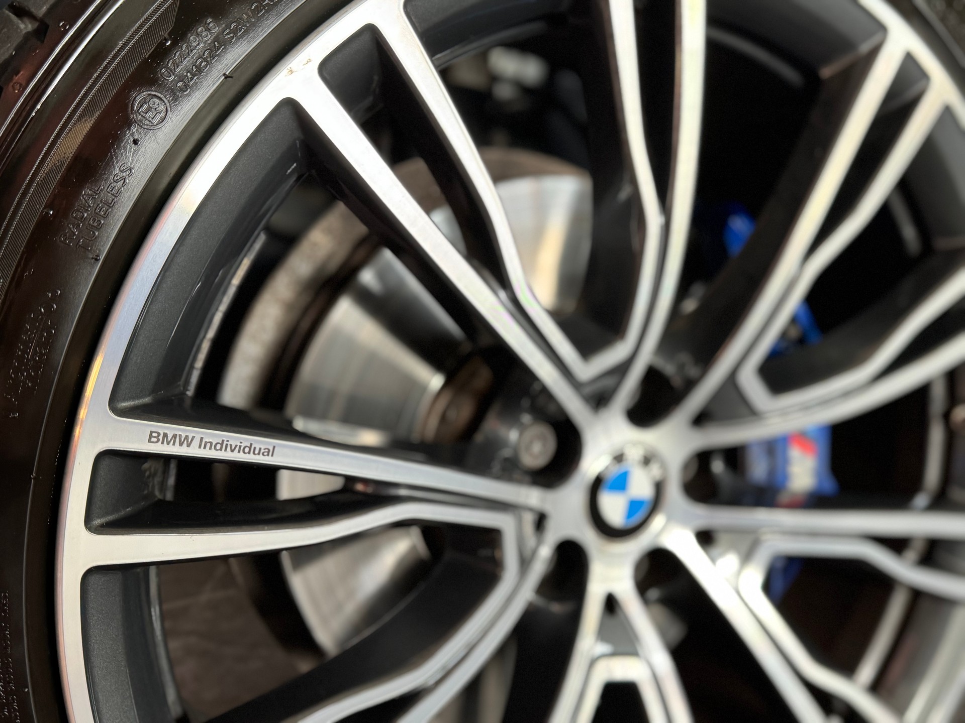 BMW X4 xDrive M40d Steptronic *CHAMPAGNEPAPI*INDIVIDUAL*-image-11