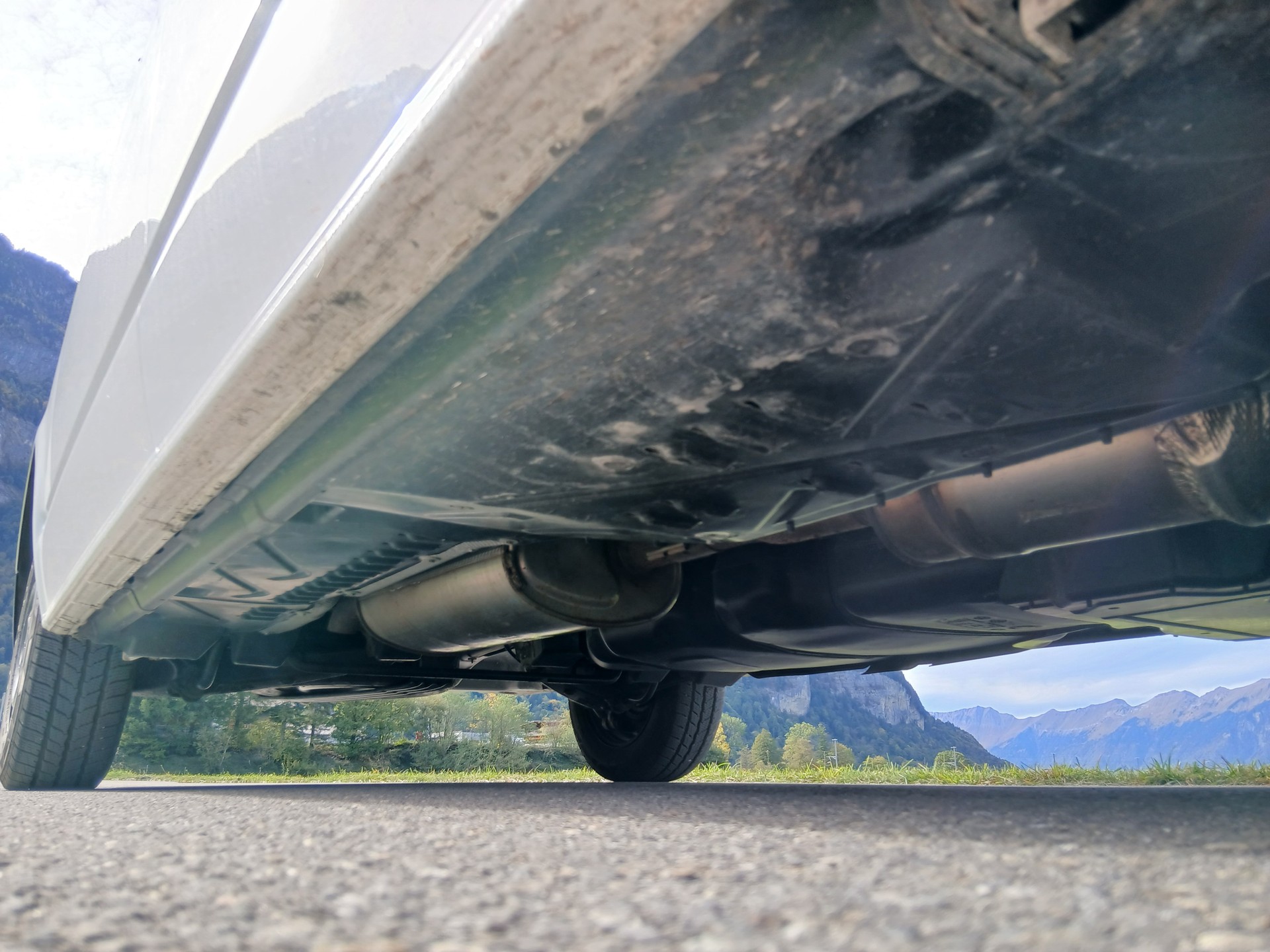 VW 2.0 TDI 102, 3 Sitze, 5 Türen, Handschaltung-image-6