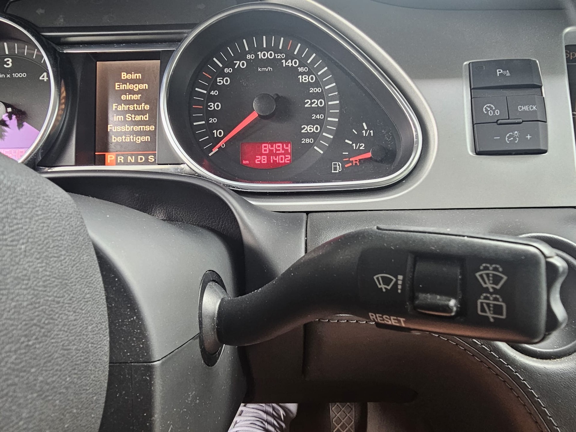 AUDI Q7 3.0 TDI QUATRO S-LINE-image-6