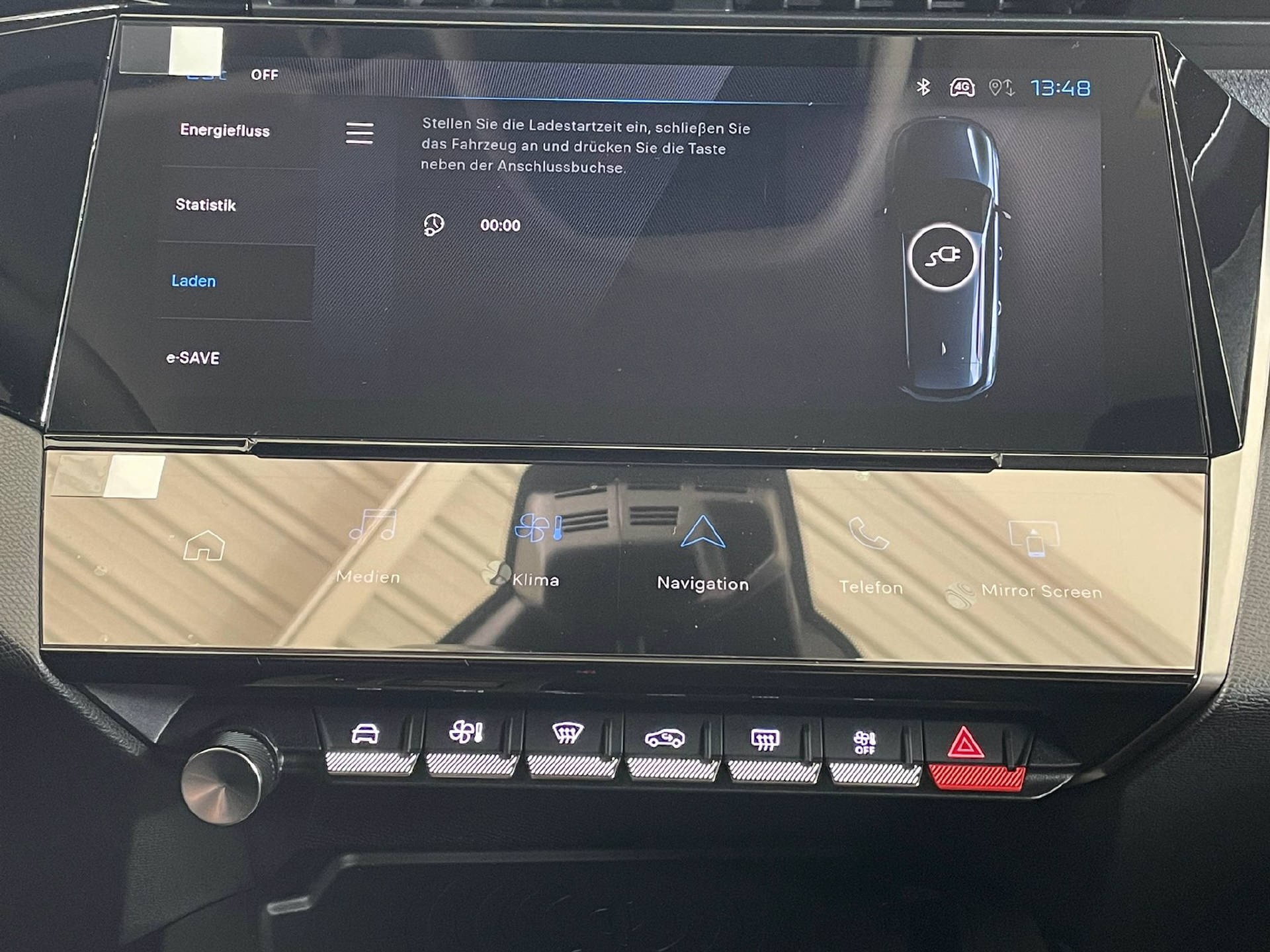 PEUGEOT 308 SW 1.6 PHEV 180 Allure-image-14