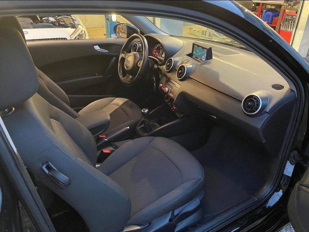 AUDI A1 1.4 TFSI Ambition-image-10