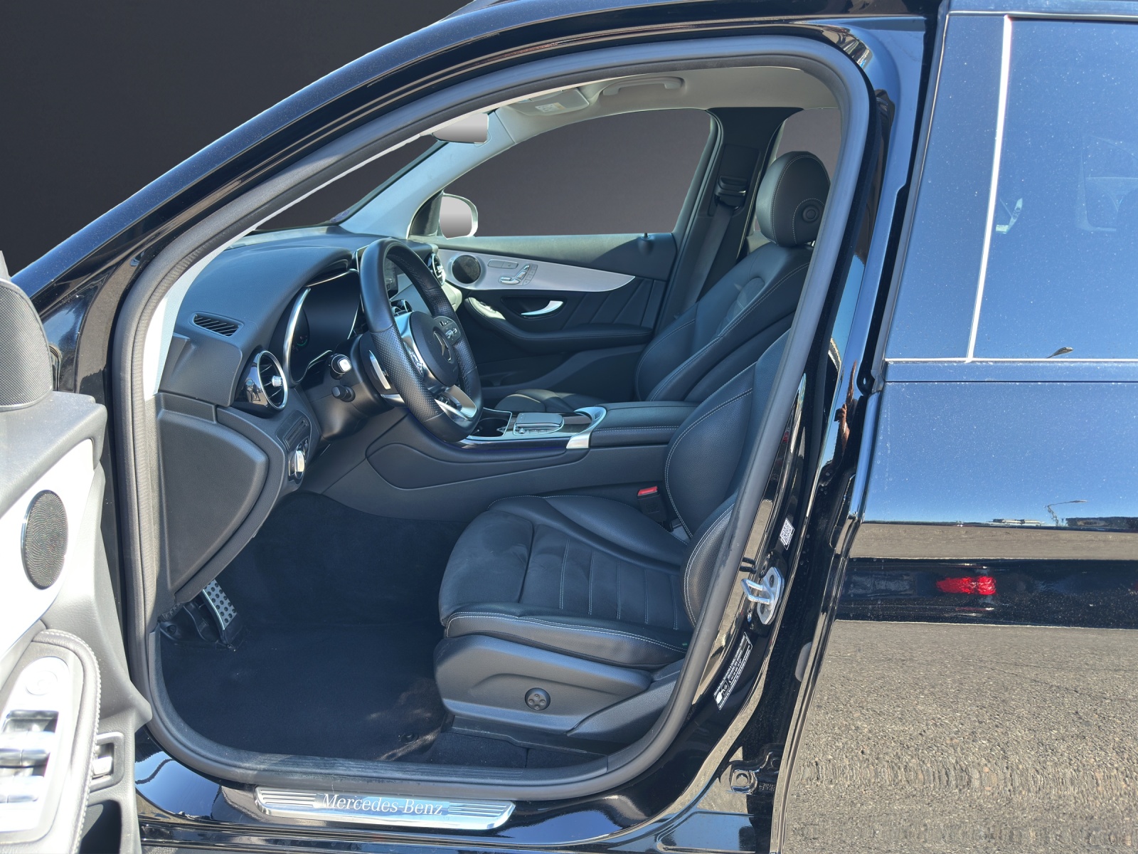 Image MERCEDES-BENZ GLC-300 GLC 300 e AMG Line 4Matic 9G-Tronic