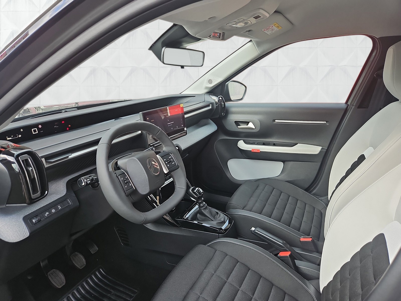 CITROEN C3 Aircross 1.2i Turbo Plus-image-8