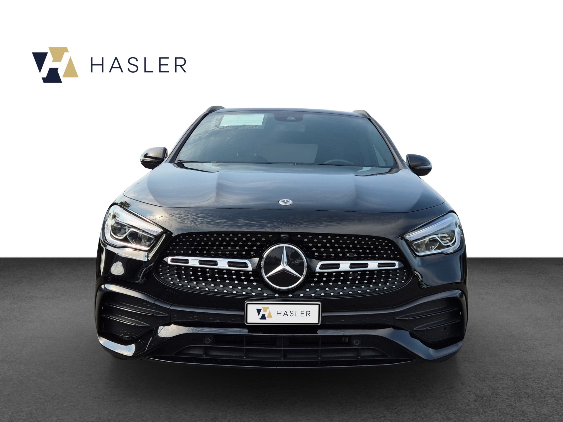 MERCEDES-BENZ GLA 250 4Matic AMG Line 8G-DCT-showroom-element-1