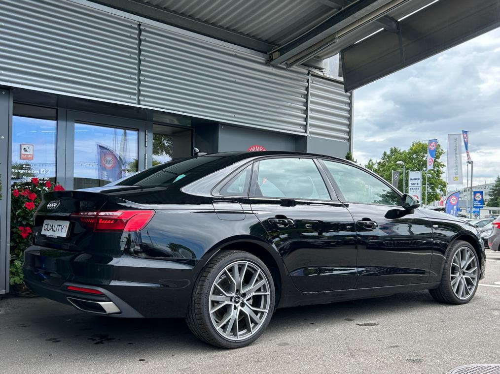 AUDI A4 30 TDi S line-image-2