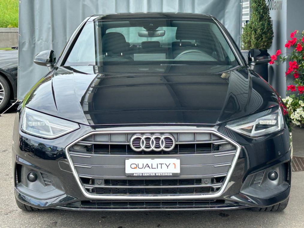 AUDI A4 30 TDi S line-image-0