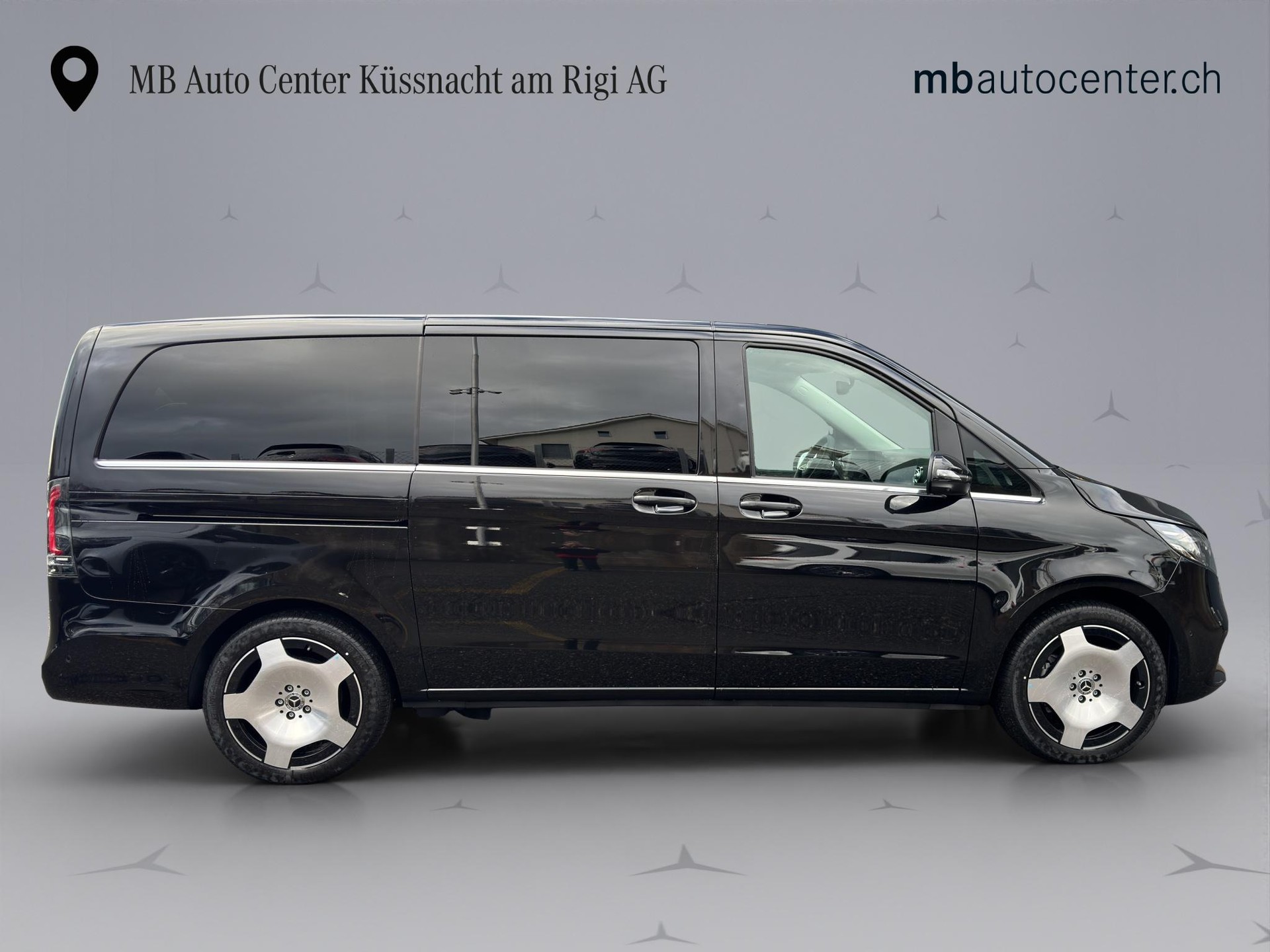 MERCEDES-BENZ V 300 d Avantgarde lang Van-image-5