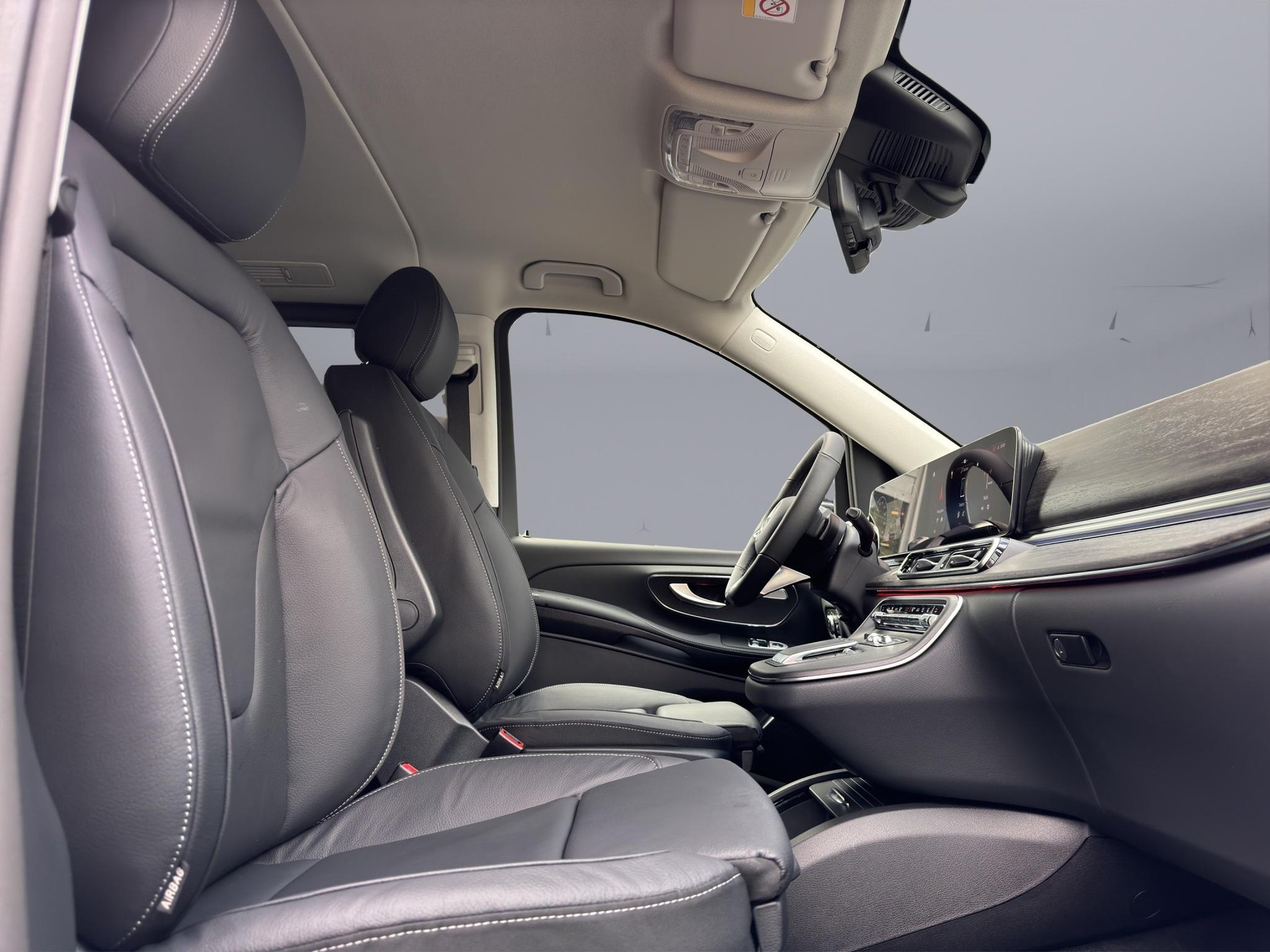 MERCEDES-BENZ V 300 d Avantgarde lang Van-image-14