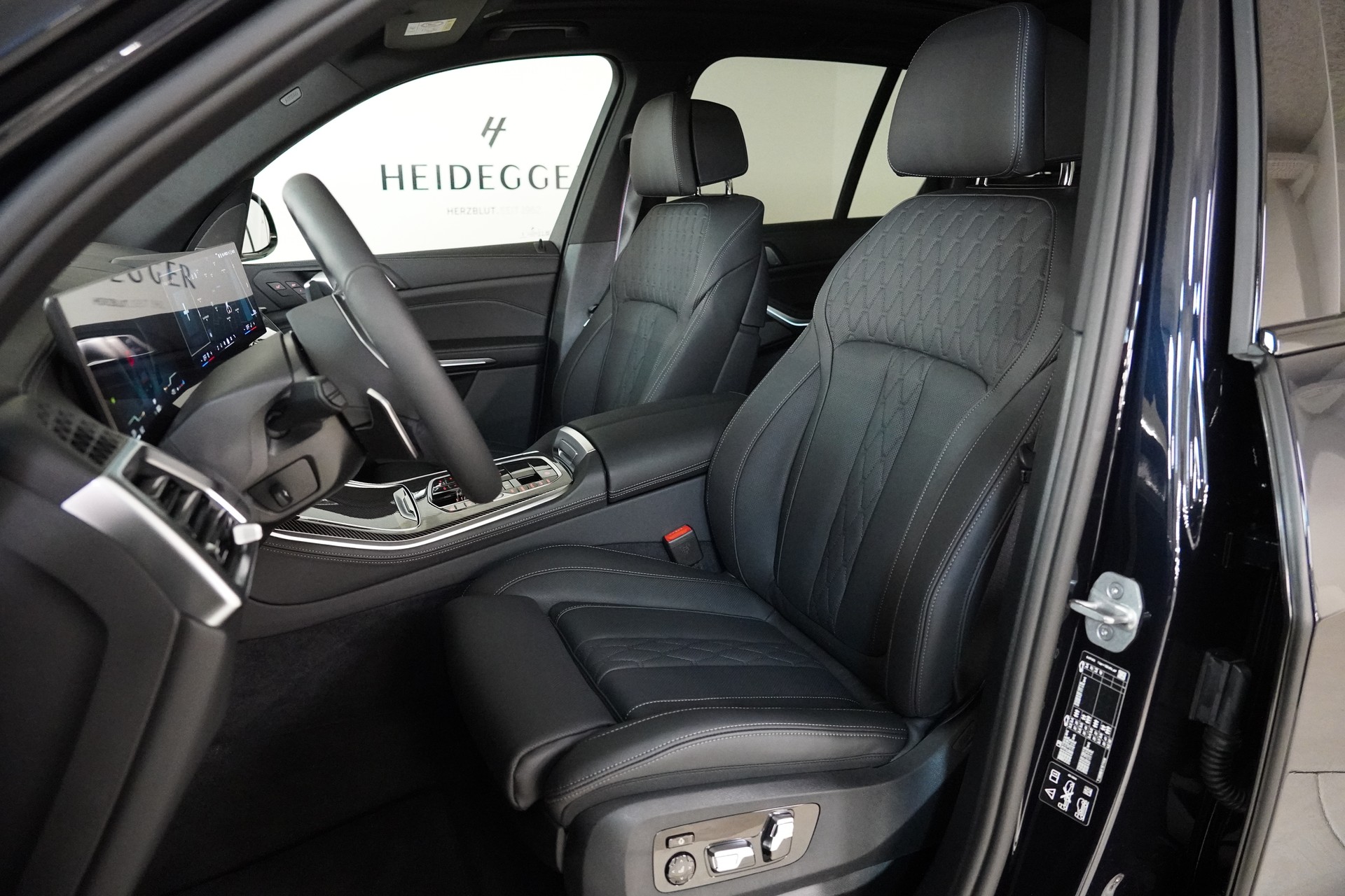 BMW X5 xDrive 48V 30d M Sport Pro Steptronic-image-12