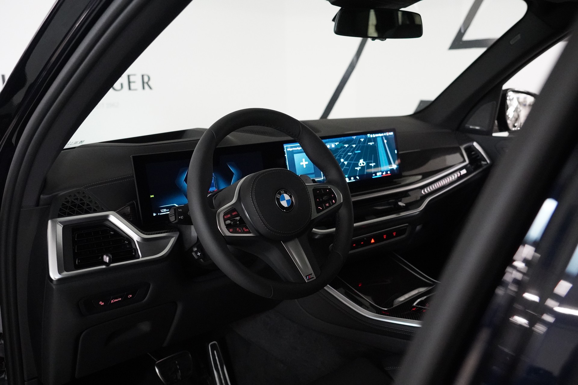 BMW X5 xDrive 48V 30d M Sport Pro Steptronic-image-23