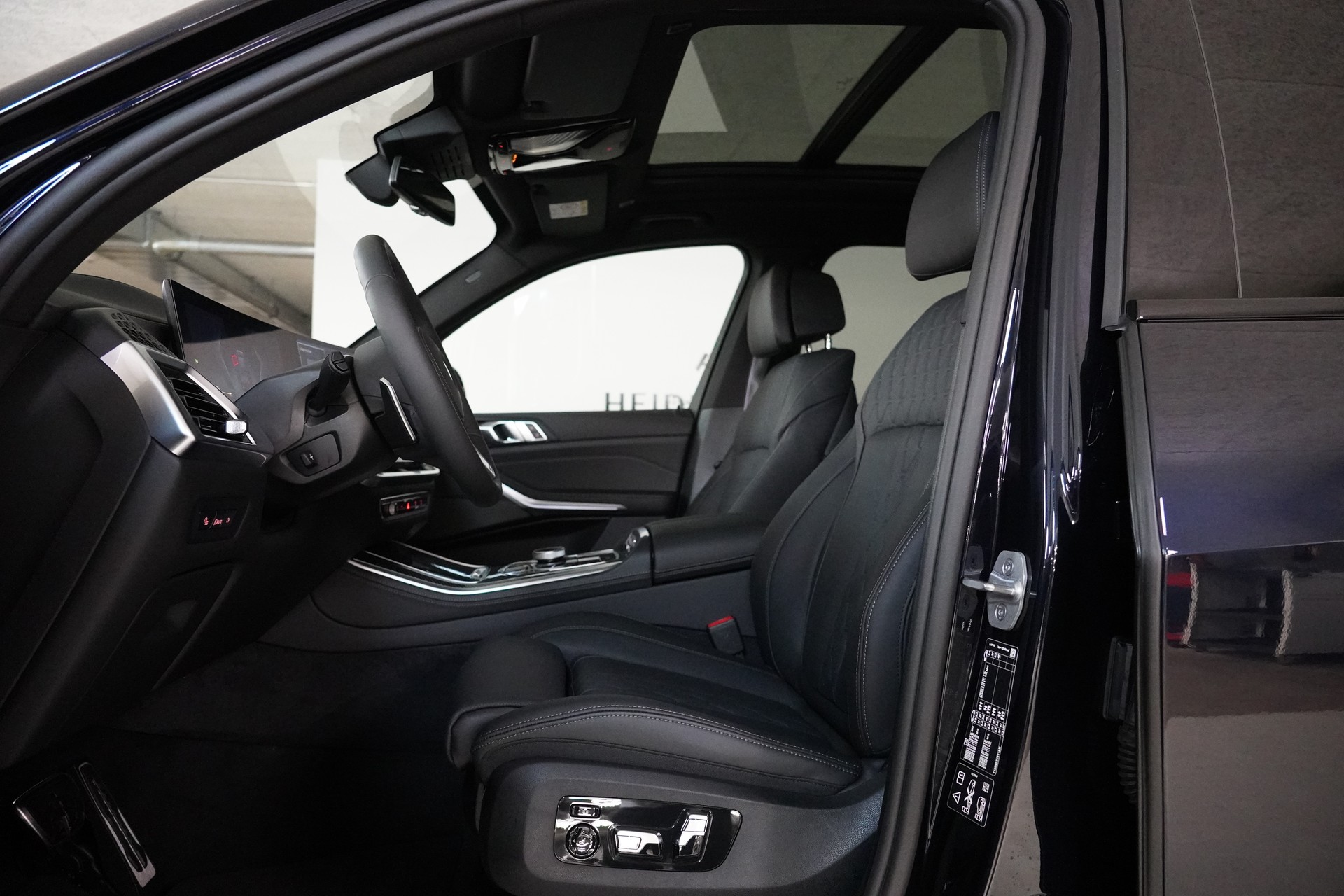 BMW X5 xDrive 48V 30d M Sport Pro Steptronic-image-10