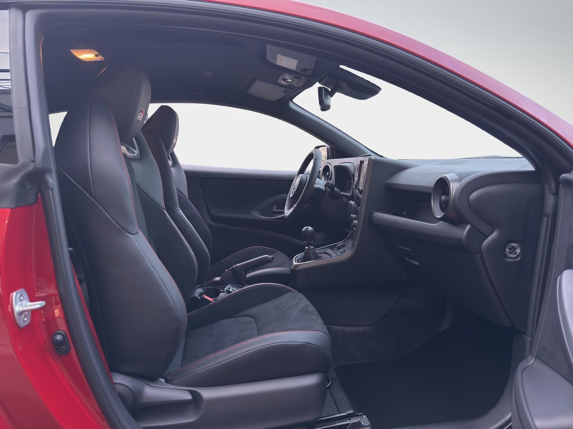 TOYOTA GR Yaris 1.6 Turbo Sport 4x4-image-15