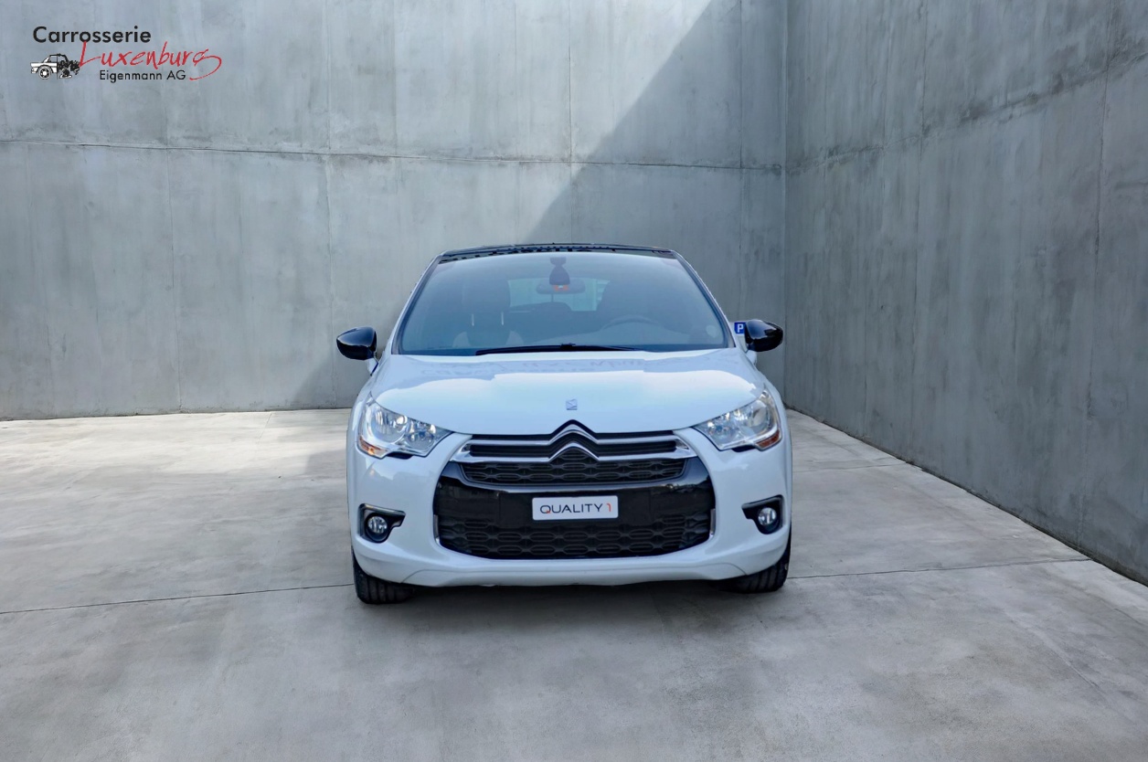 DS AUTOMOBILES DS4 2.0 HDi Dark Top Automatic-showroom-element-2