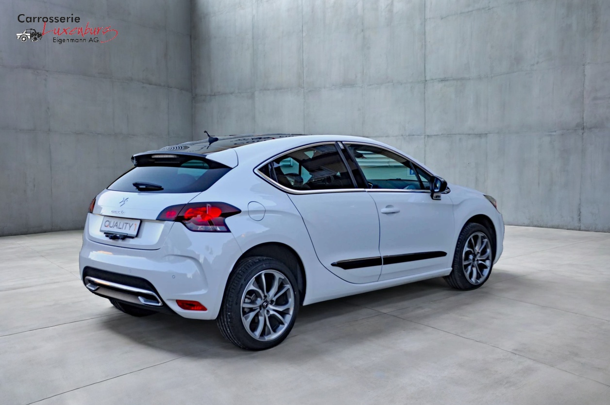 DS AUTOMOBILES DS4 2.0 HDi Dark Top Automatic-image-5
