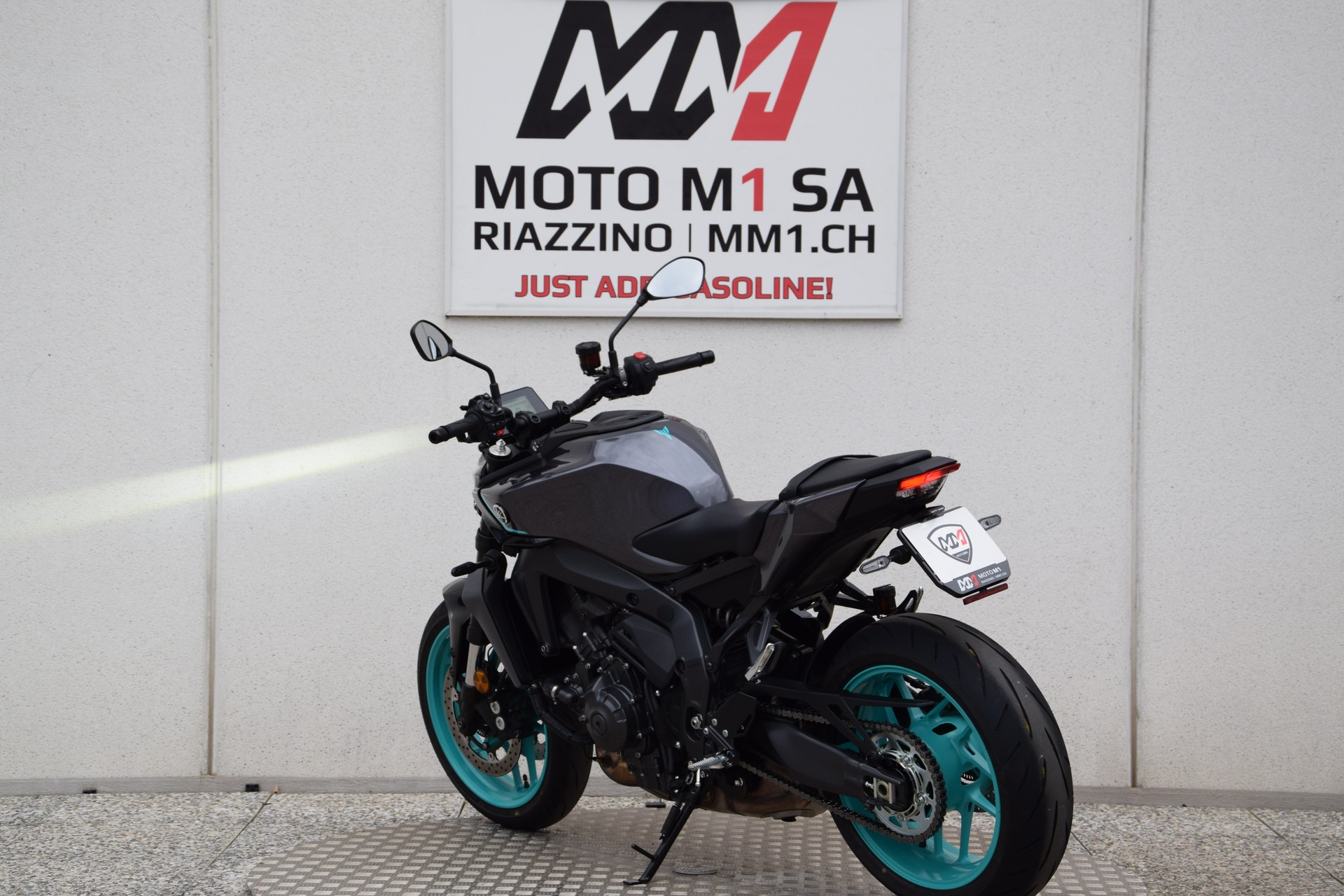 YAMAHA MT-09 Y-AMT-image-5