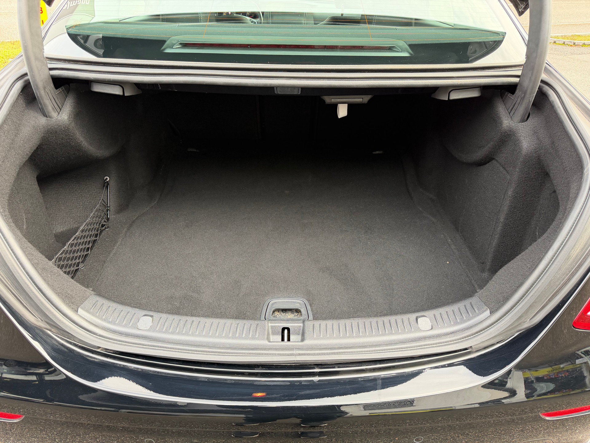 MERCEDES-BENZ E 250 Exclusive-image-5