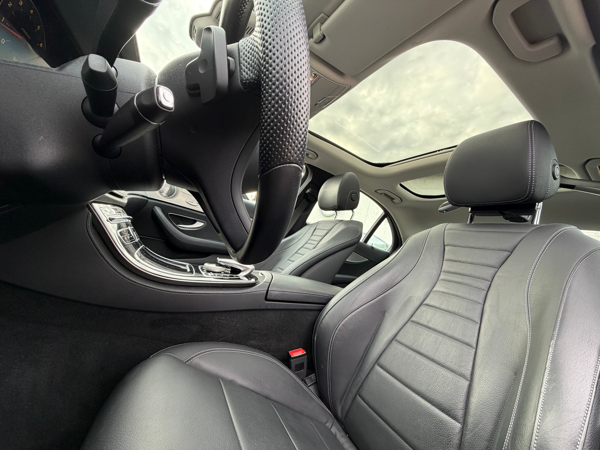 MERCEDES-BENZ E 250 Exclusive-image-14