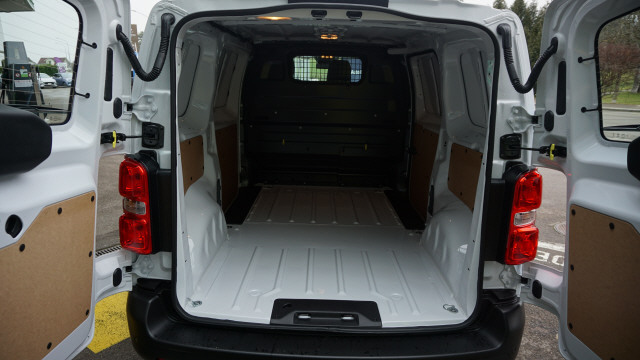 OPEL Vivaro Cargo 1.5 D M EyB-image-6