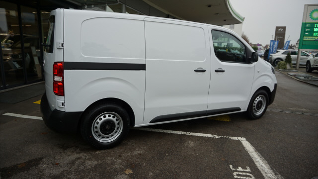 OPEL Vivaro Cargo 1.5 D M EyB-image-3