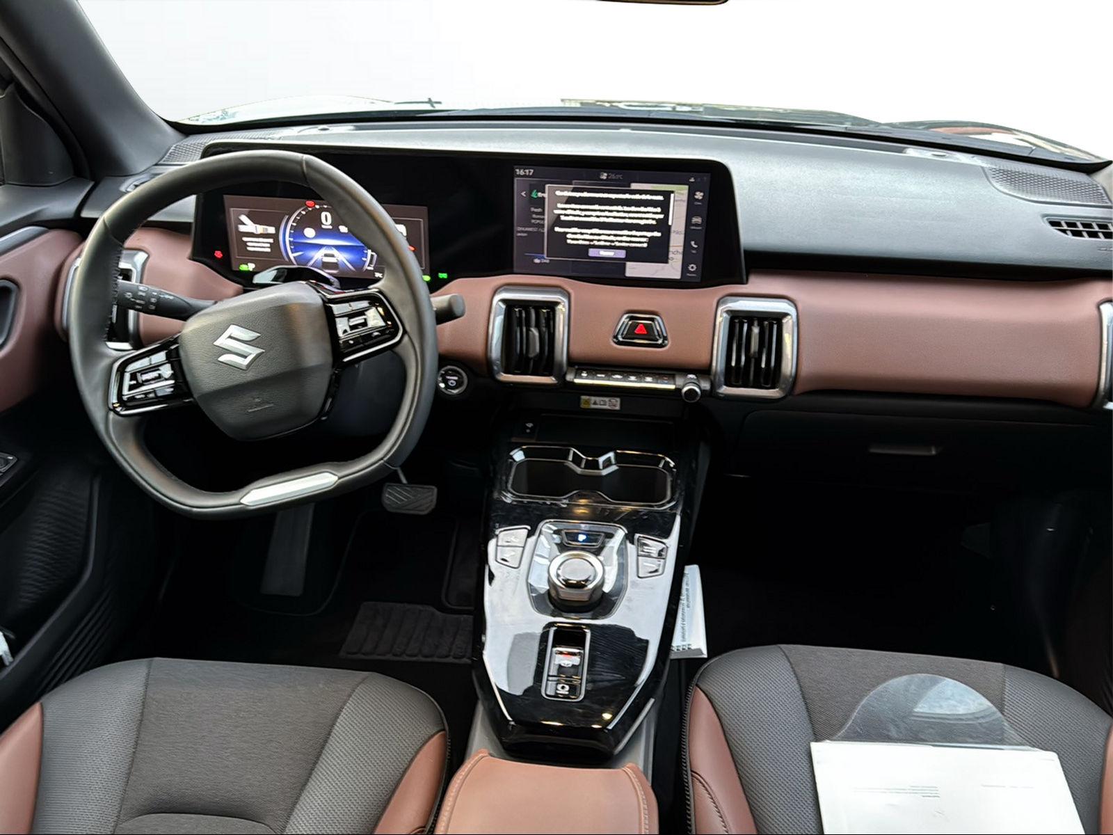 SUZUKI e Vitara Compact Top 4x4 /61kwh/4Roues hiver-image-5