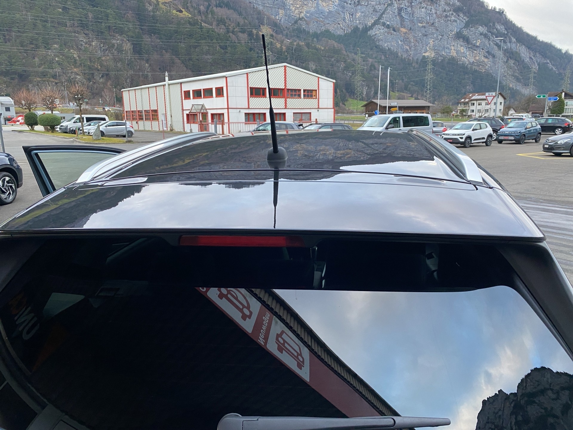 SUZUKI Vitara 1.4 Boosterjet Compact Top 4x4 Hybrid Automatic-image-17
