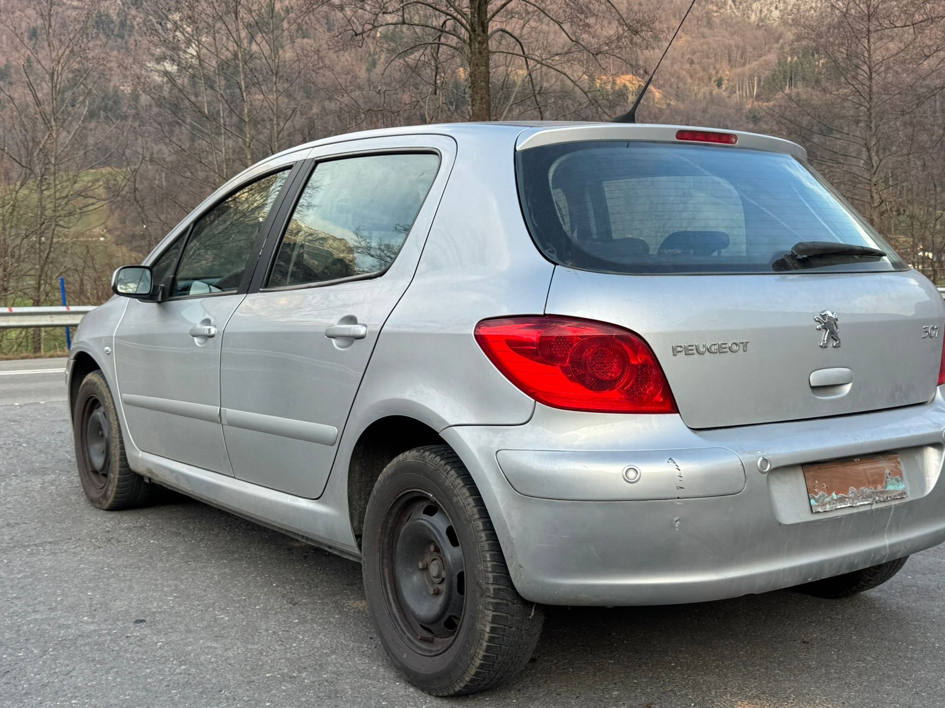 PEUGEOT 307 2.0 16V XSi-image-13