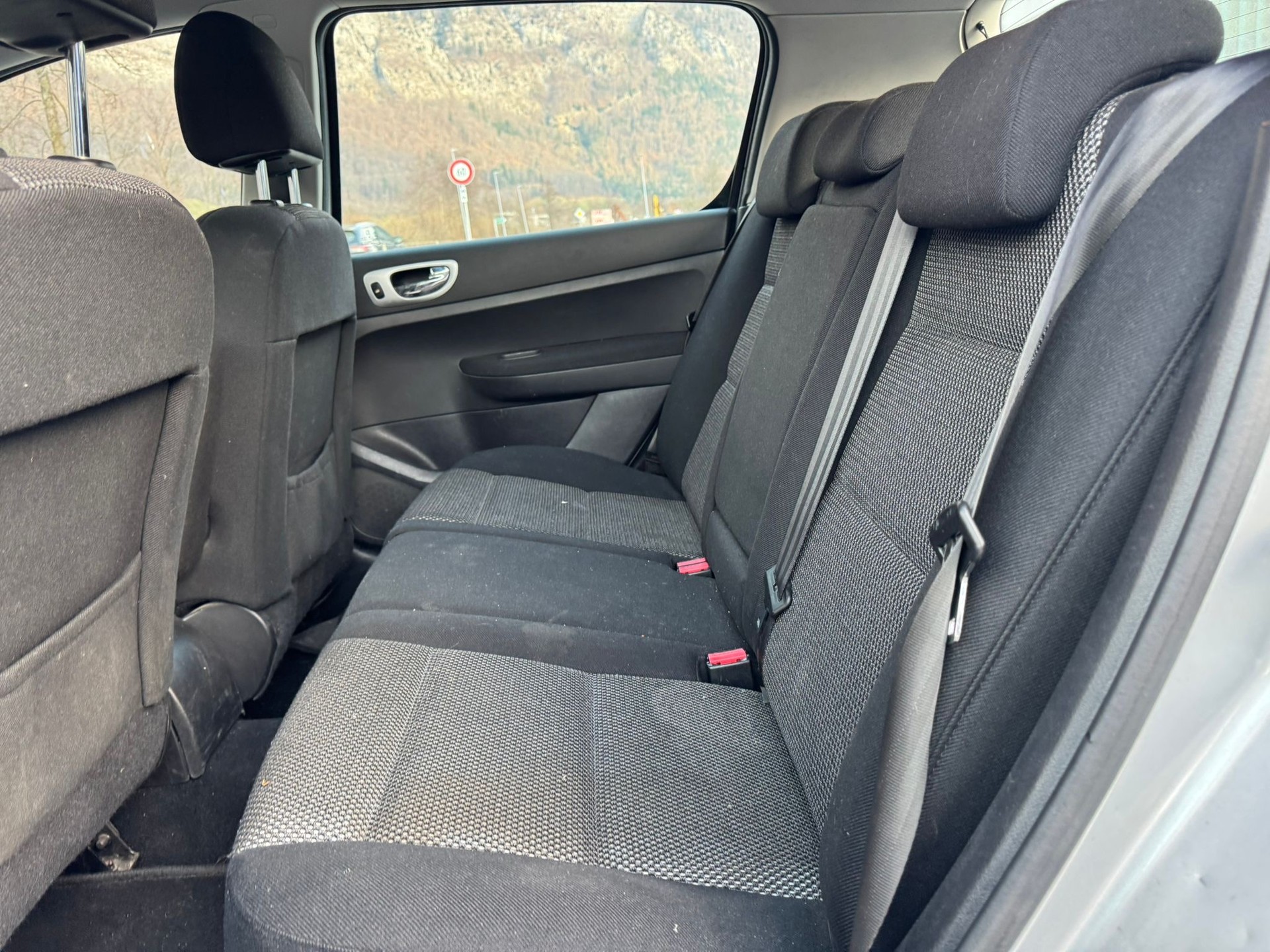PEUGEOT 307 2.0 16V XSi-image-4