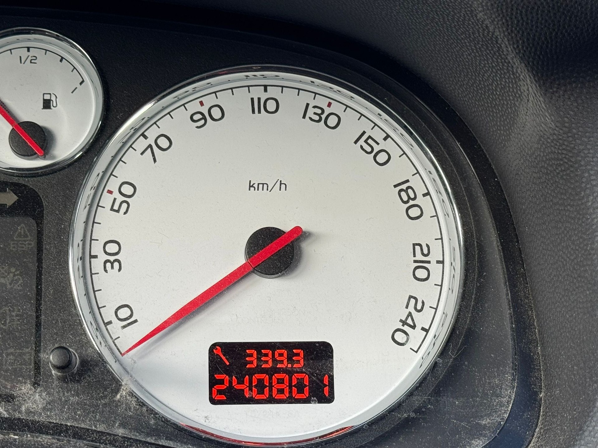 PEUGEOT 307 2.0 16V XSi-image-14