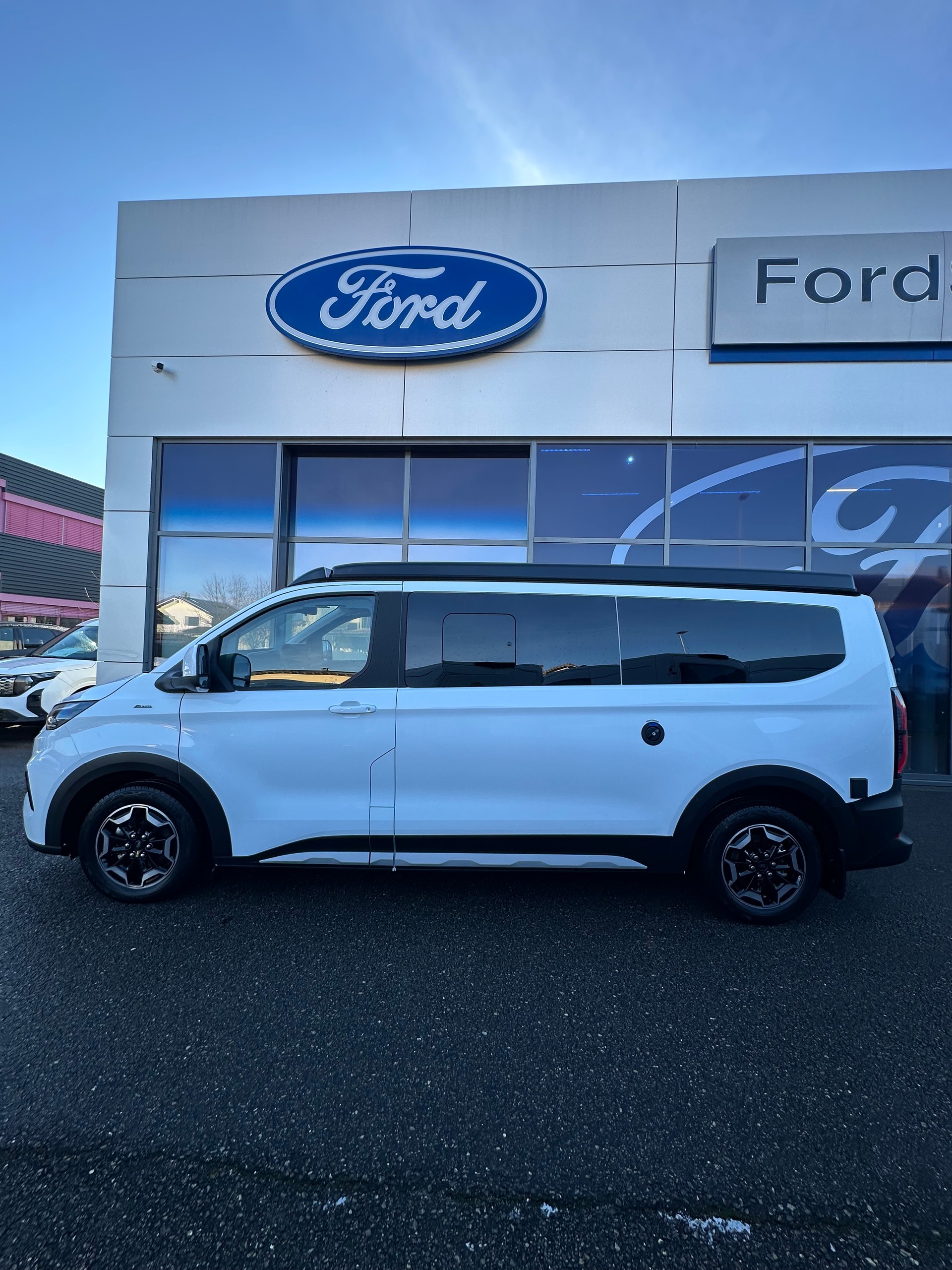 FORD Transit C Nugget 320 L2 2.0 Ec Active/170CV/Aut.-image-2