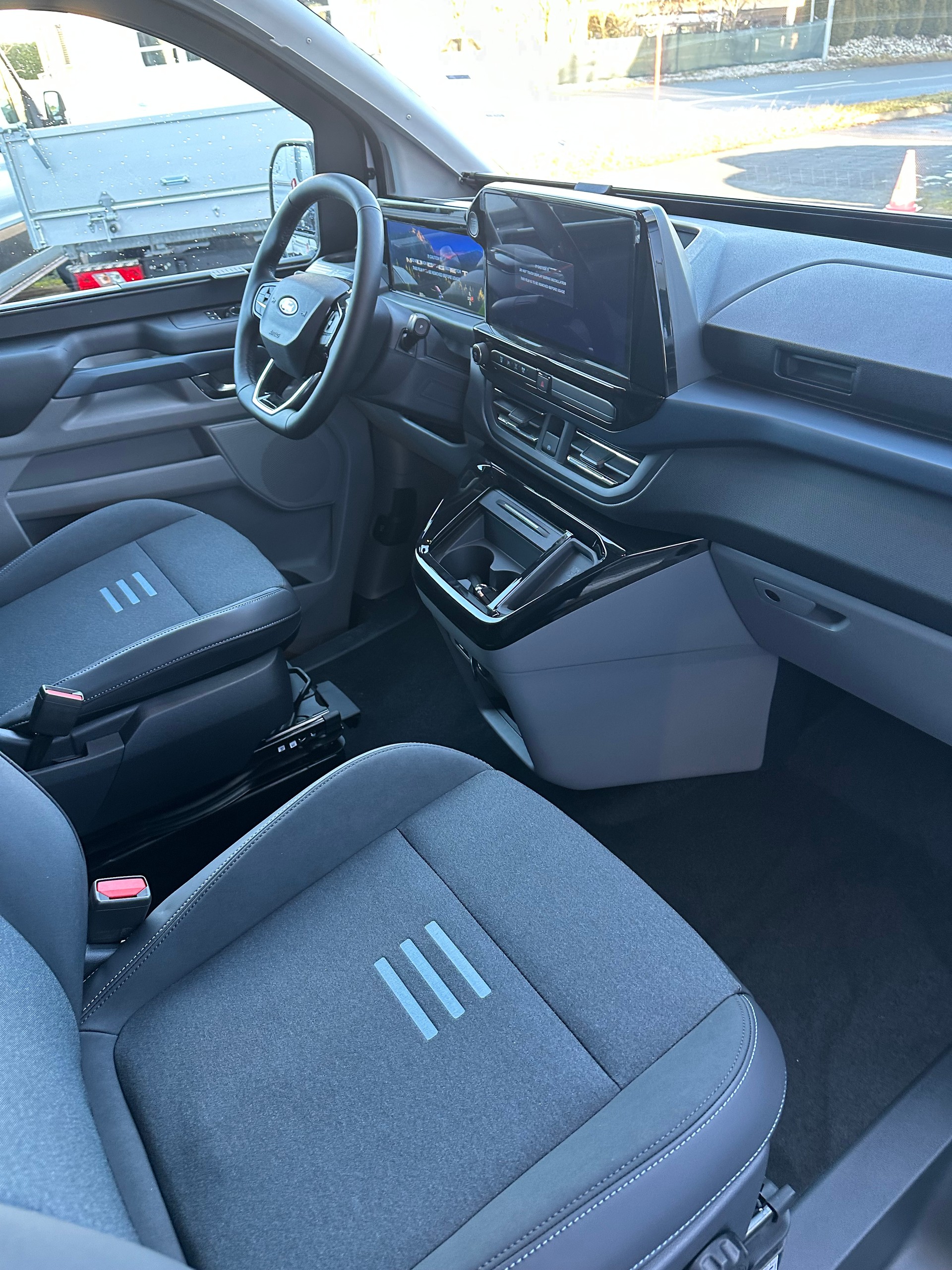 FORD Transit C Nugget 320 L2 2.0 Ec Active/170CV/Aut.-image-13