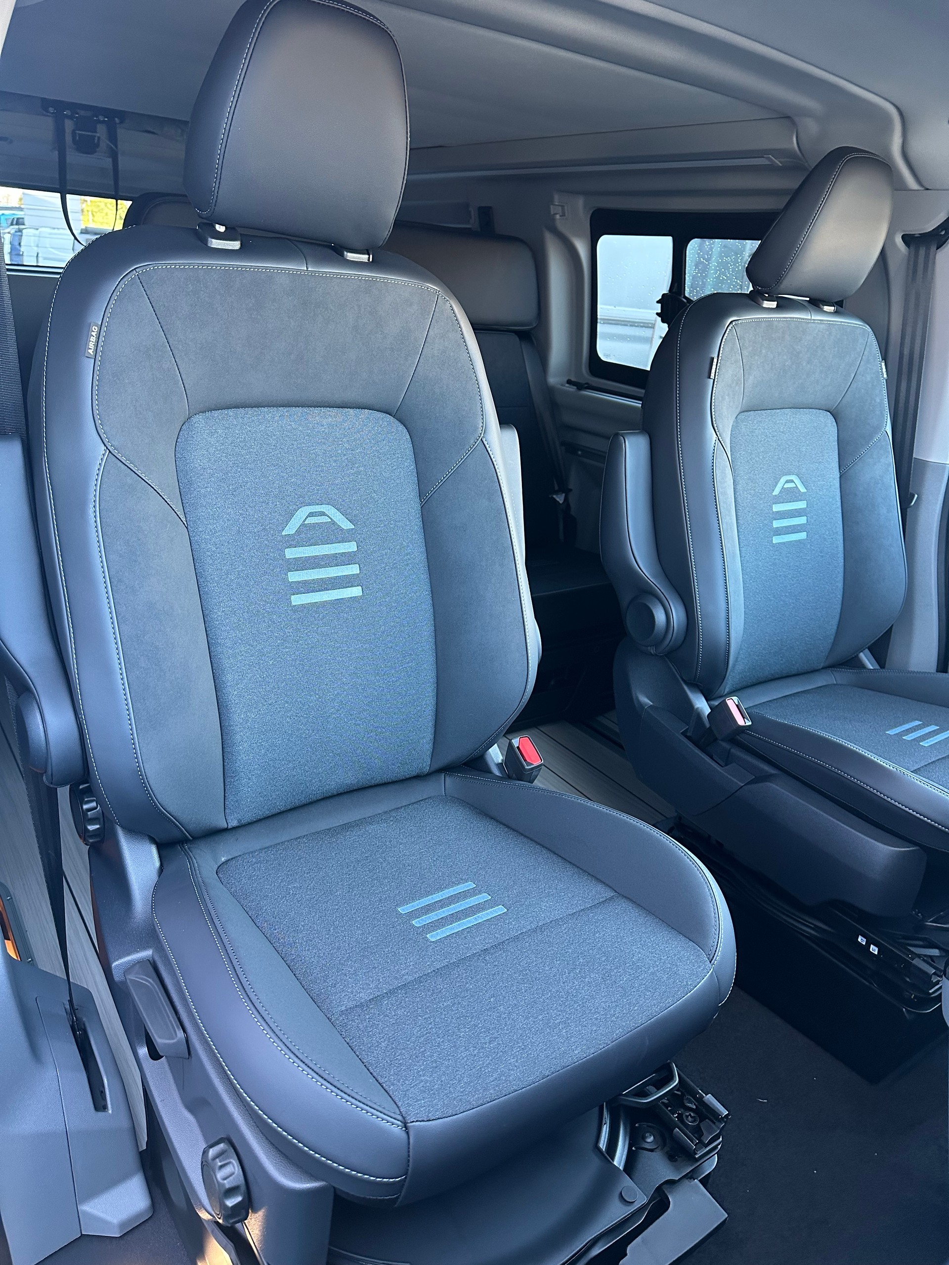 FORD Transit C Nugget 320 L2 2.0 Ec Active/170CV/Aut.-image-14